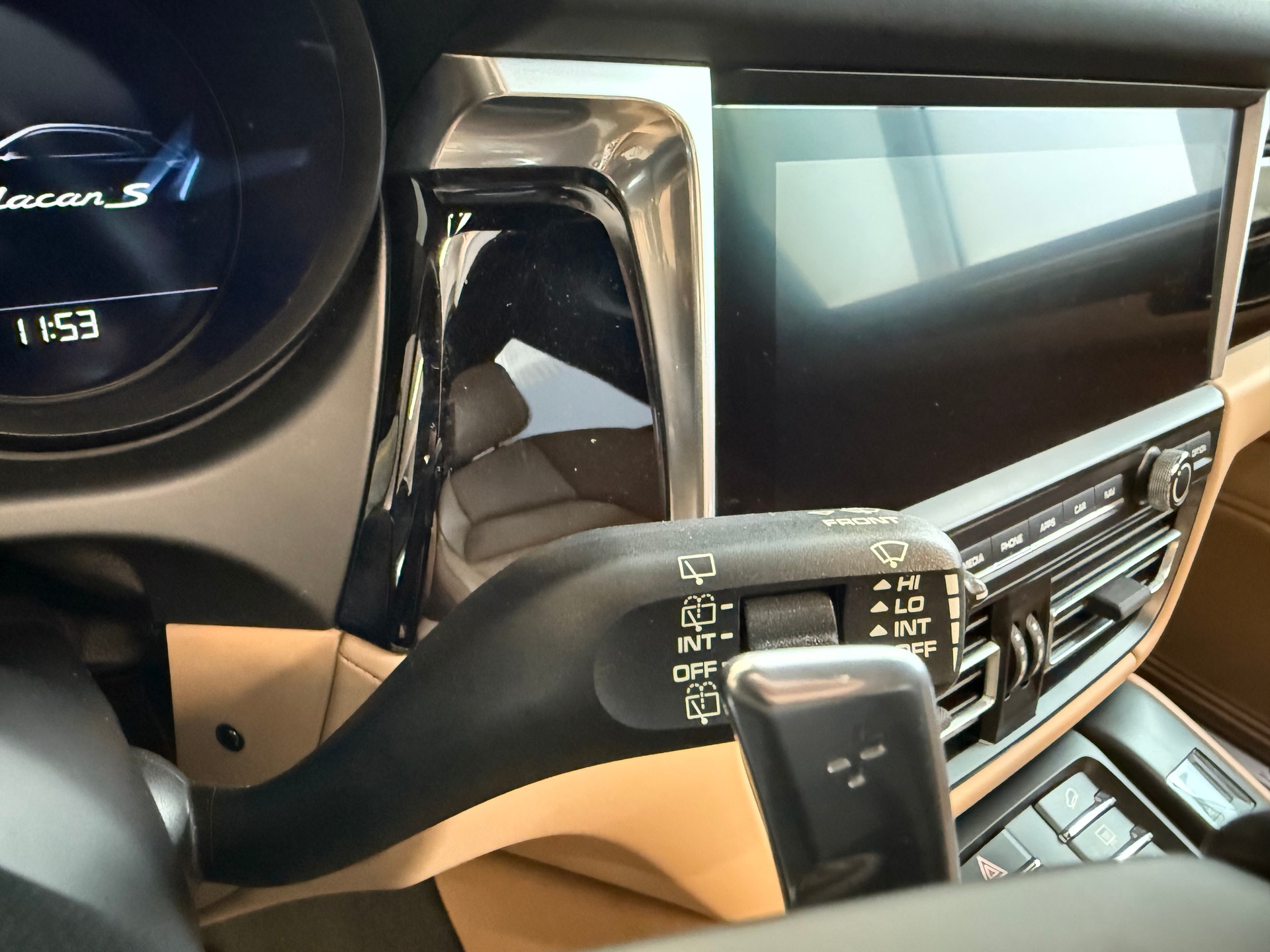 PORSCHE Macan S PDK-image-8