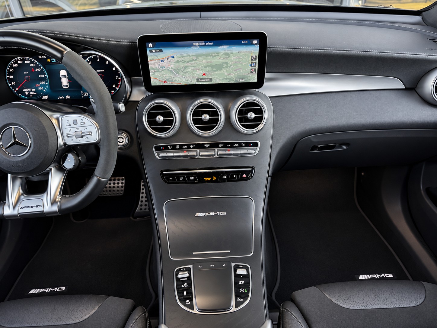 MERCEDES-BENZ GLC Coupé 63 S AMG 4Matic 9G-Tronic-image-16