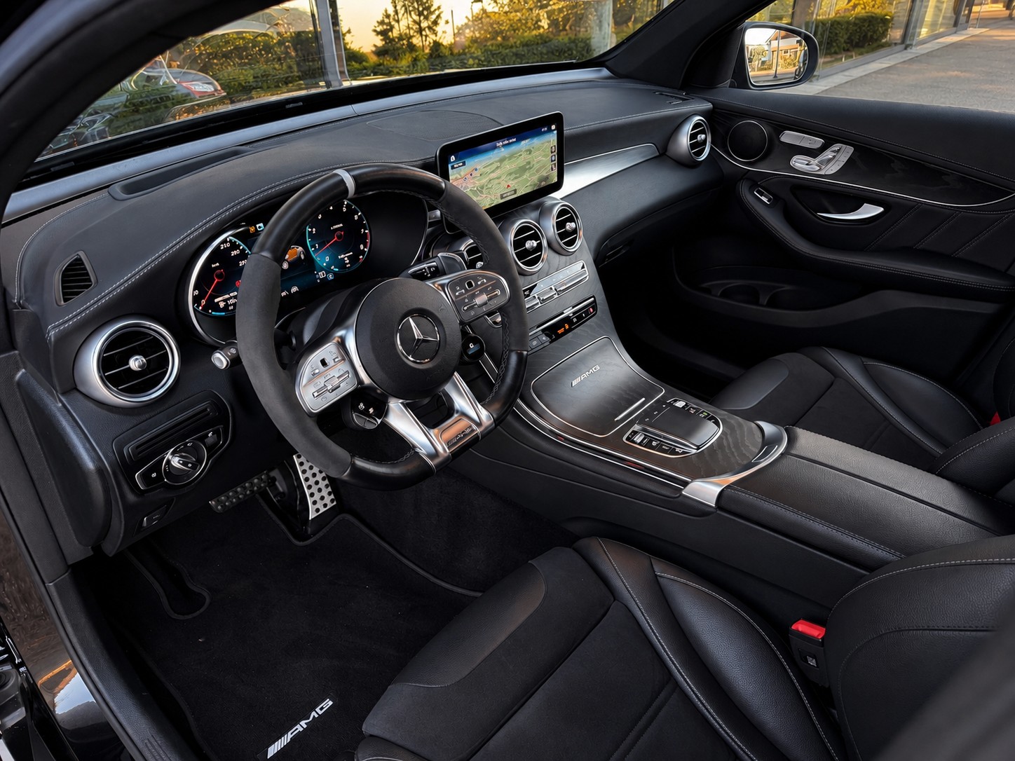 MERCEDES-BENZ GLC Coupé 63 S AMG 4Matic 9G-Tronic-image-9