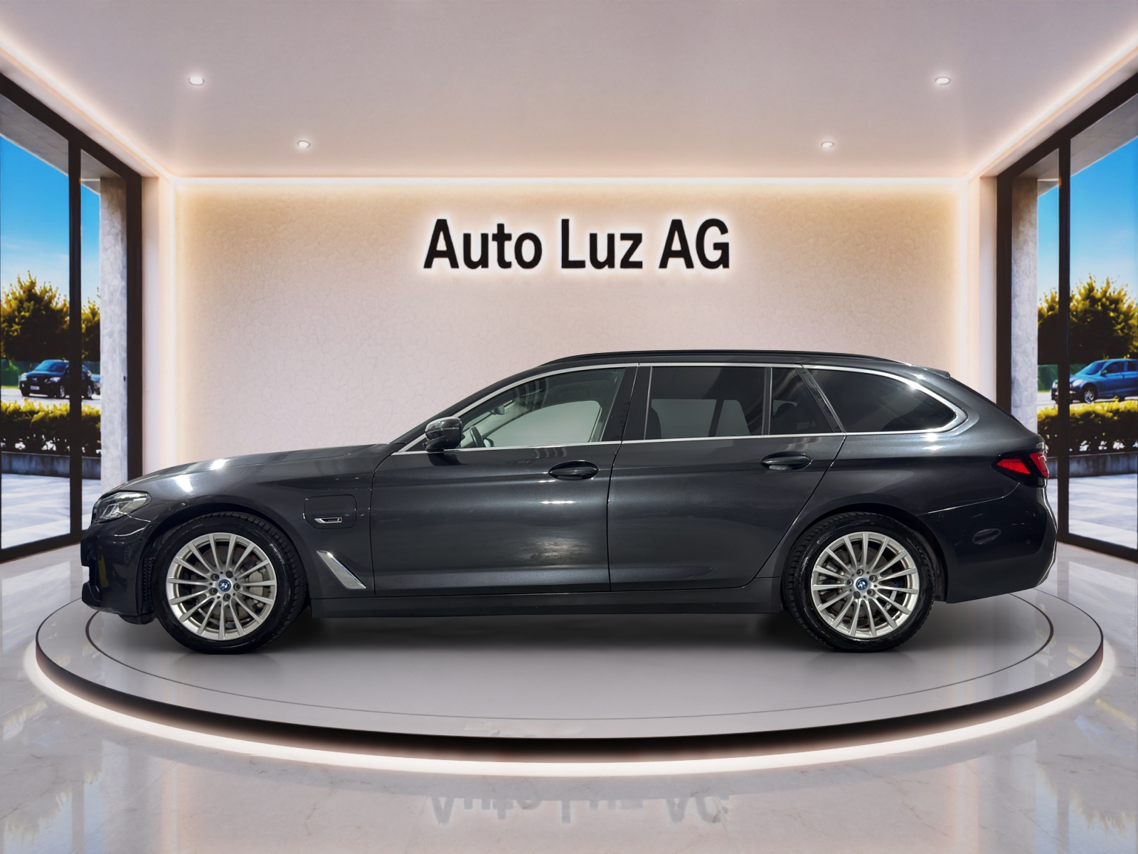 BMW 530e xDrive Touring Steptronic-image-5