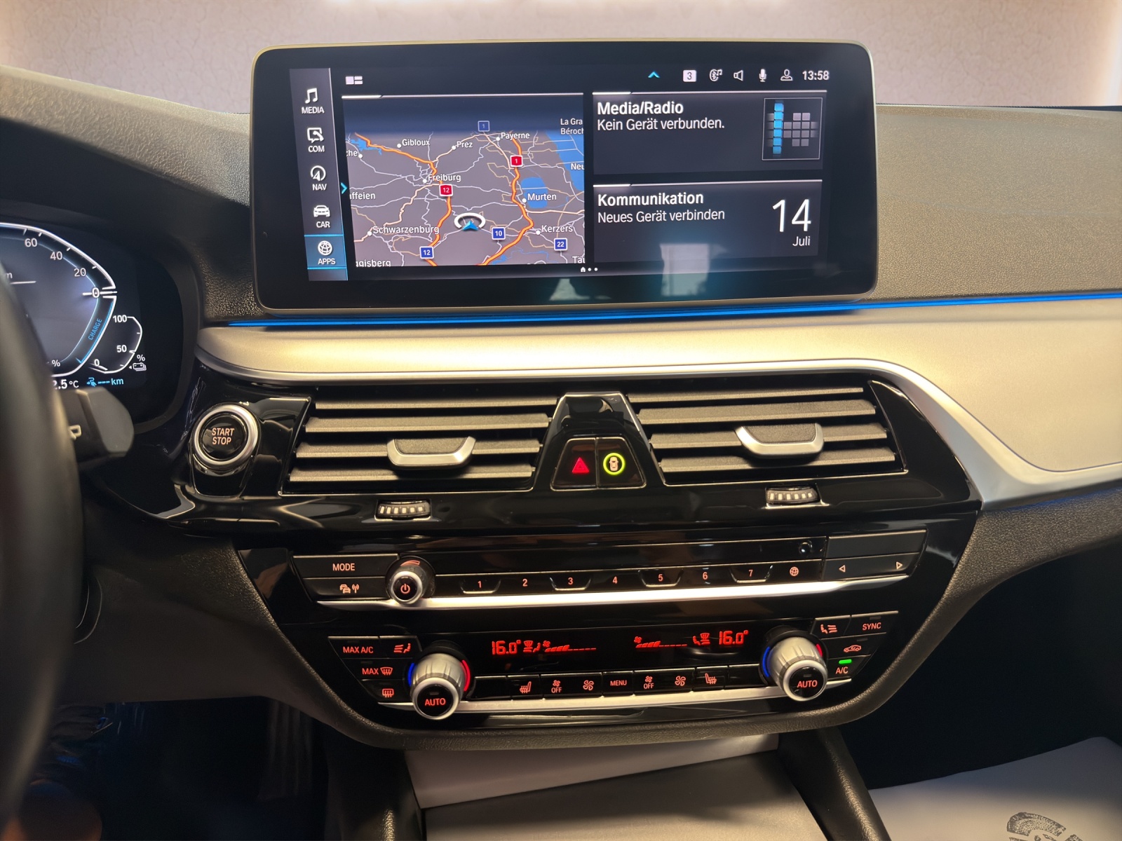 BMW 530e xDrive Touring Steptronic-image-9