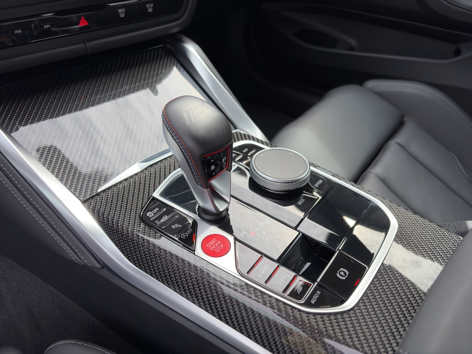 BMW M4 Coupé Competition M xDrive-image-17
