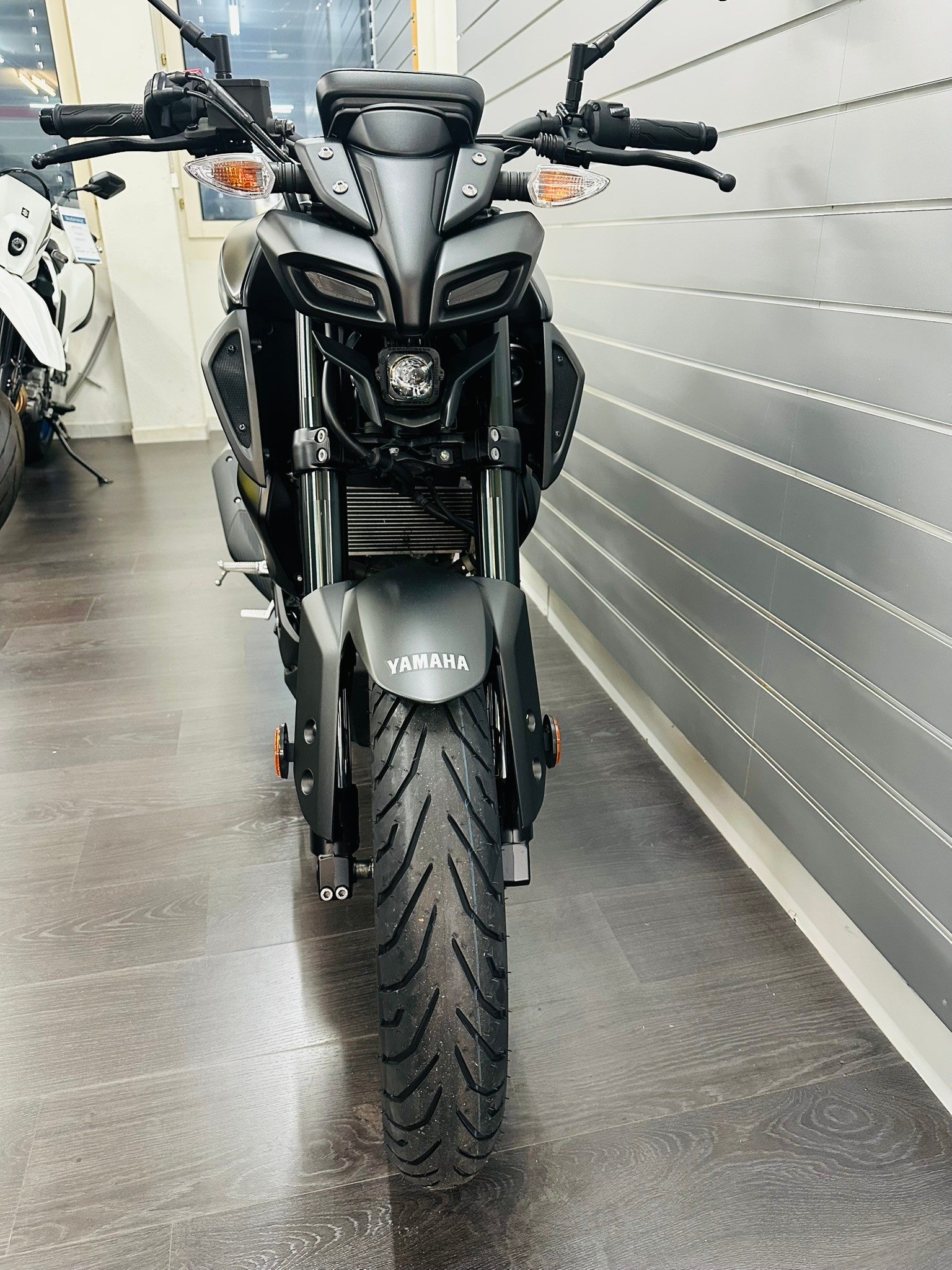 YAMAHA MT-125 ABS-image-2