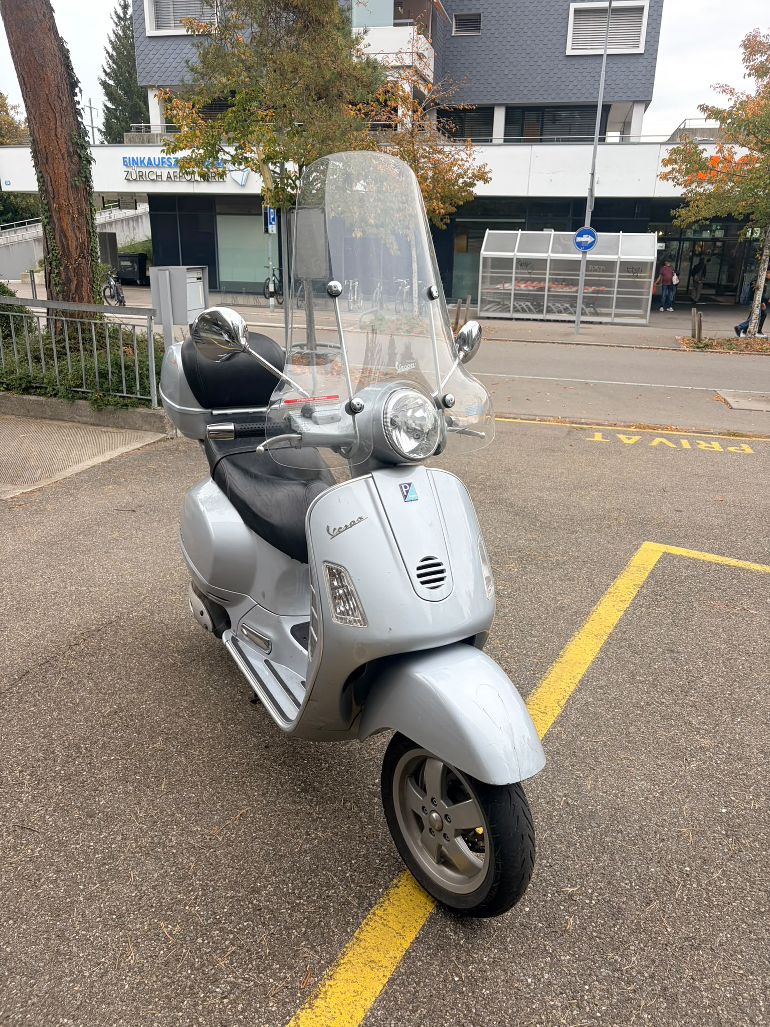 PIAGGIO Vespa 125 GTS-image-1