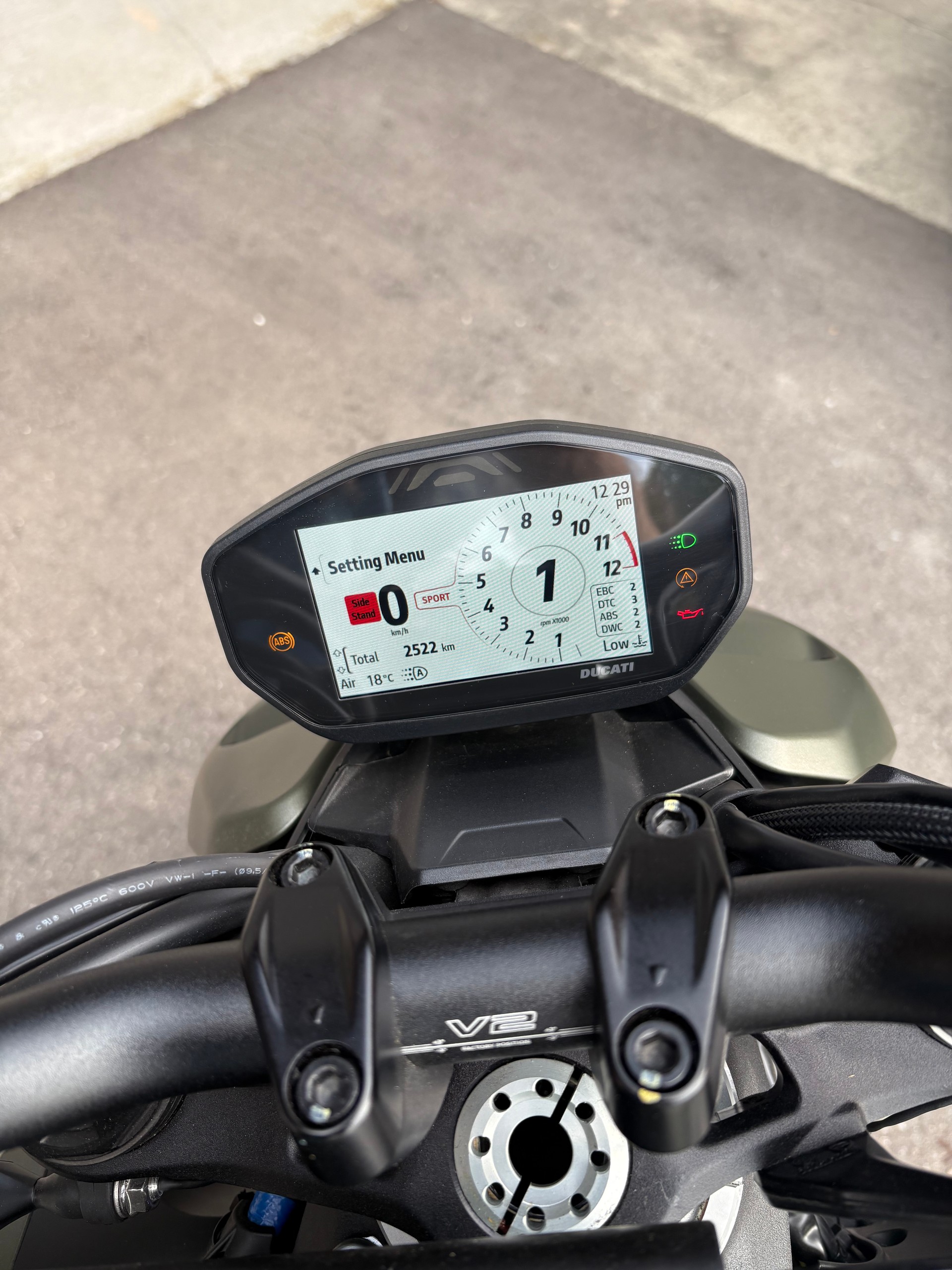 DUCATI Streetfighter V2-image-2