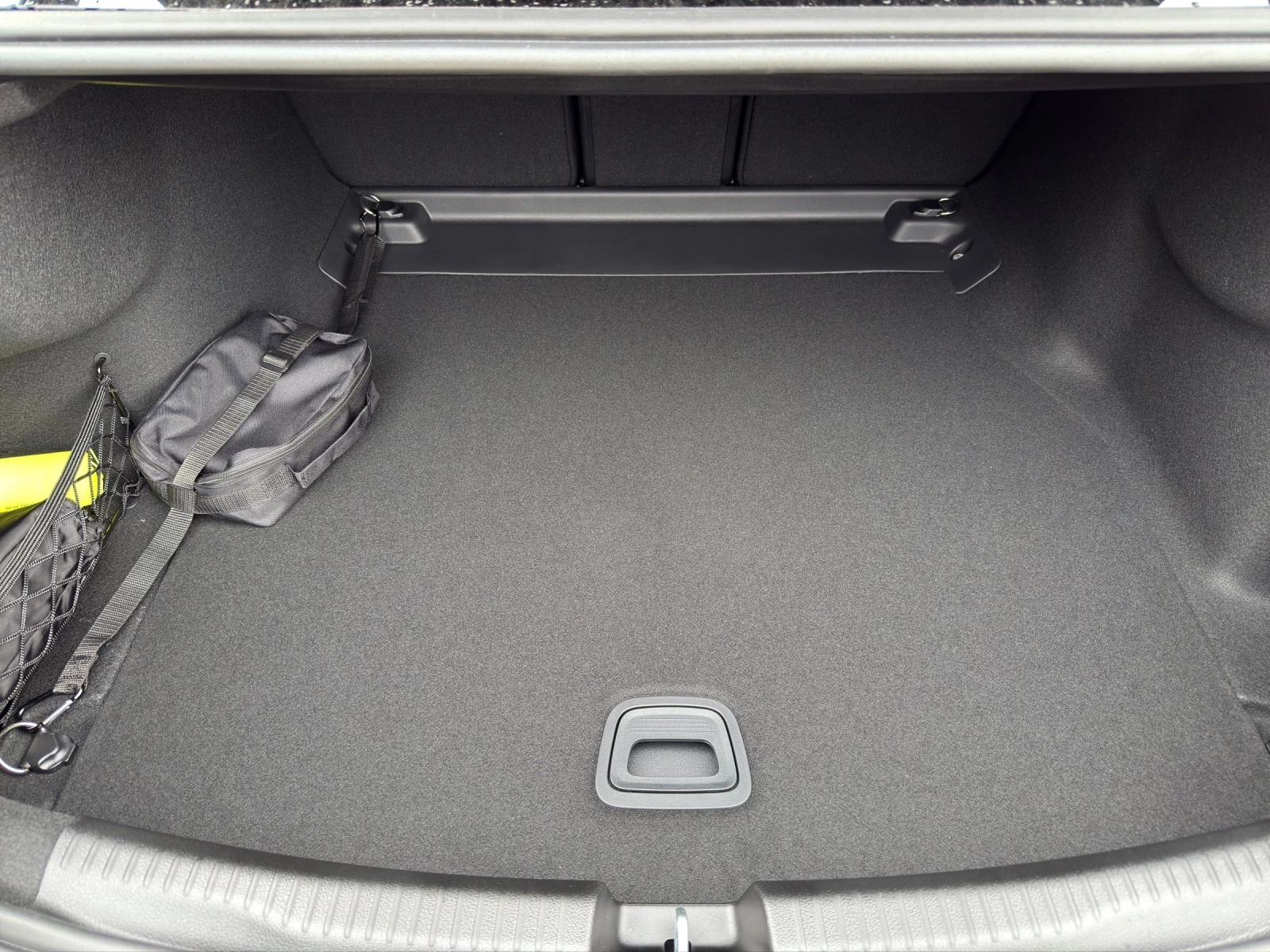 MERCEDES-BENZ C 220 d 4 Matic Swiss Star-showroom-element-3