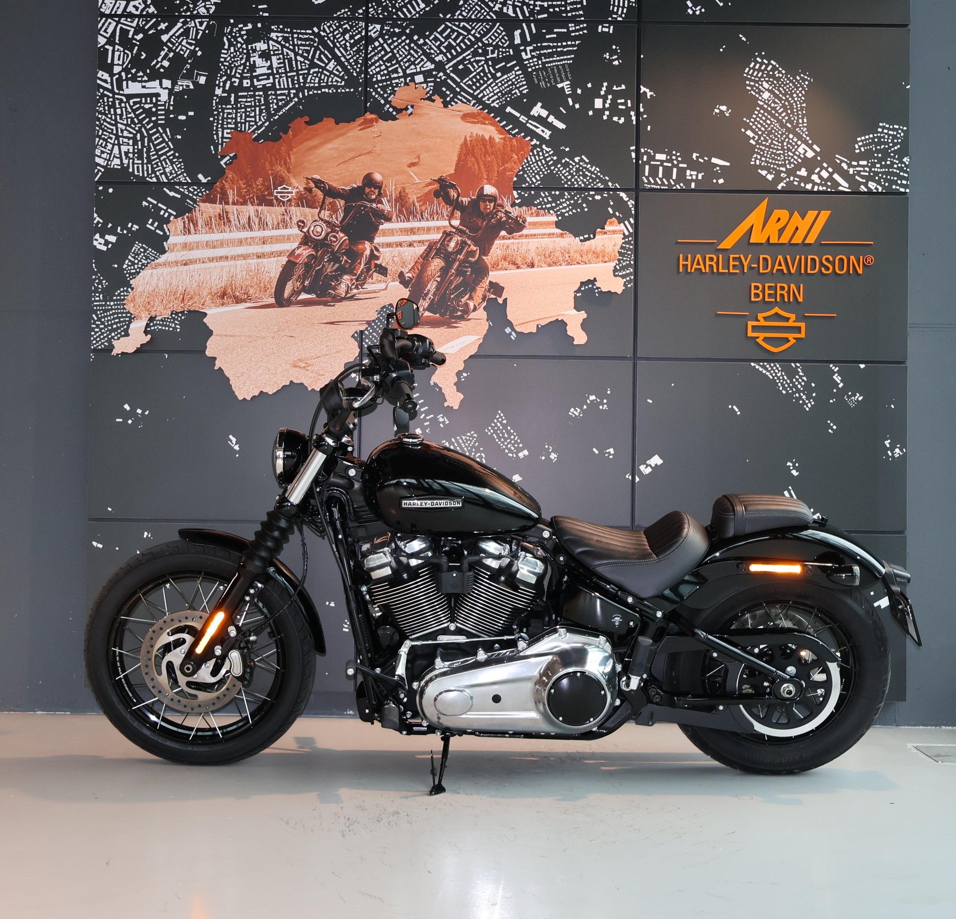 HARLEY-DAVIDSON FXBB Street Bob 117ci-image-1