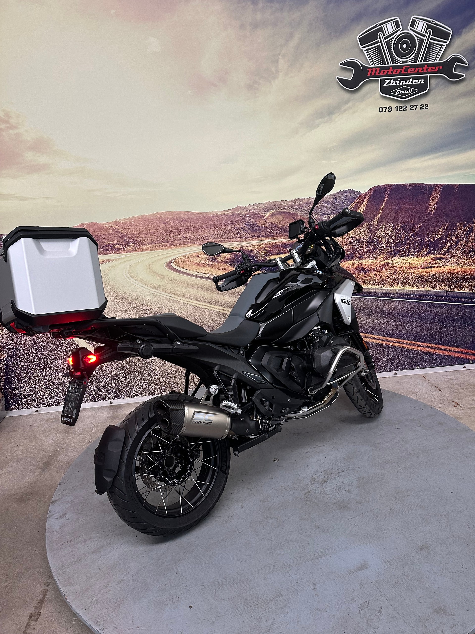 BMW R 1300 GS mit SC Project ASA-image-6
