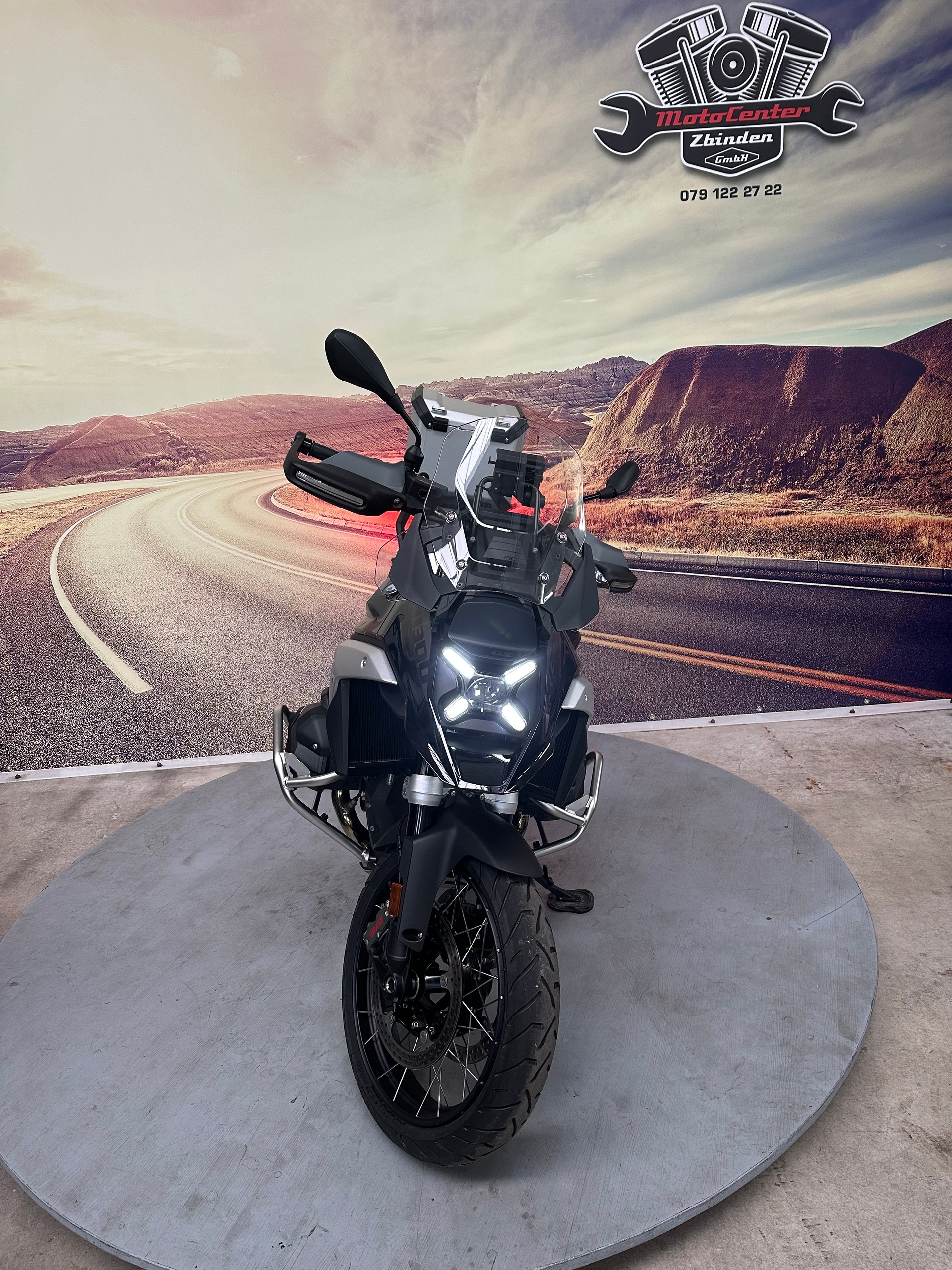 BMW R 1300 GS mit SC Project ASA-image-2