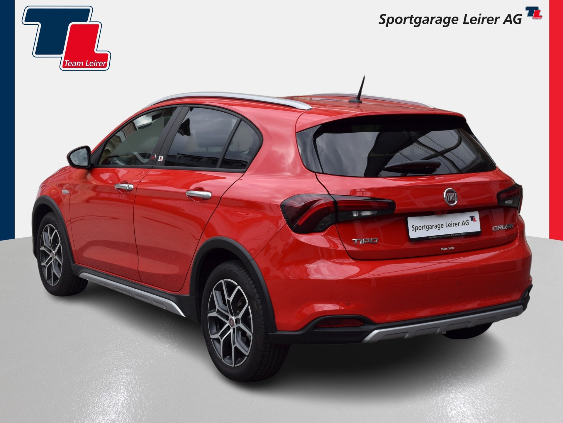 FIAT Tipo 1.6MJ Red-showroom-element-2