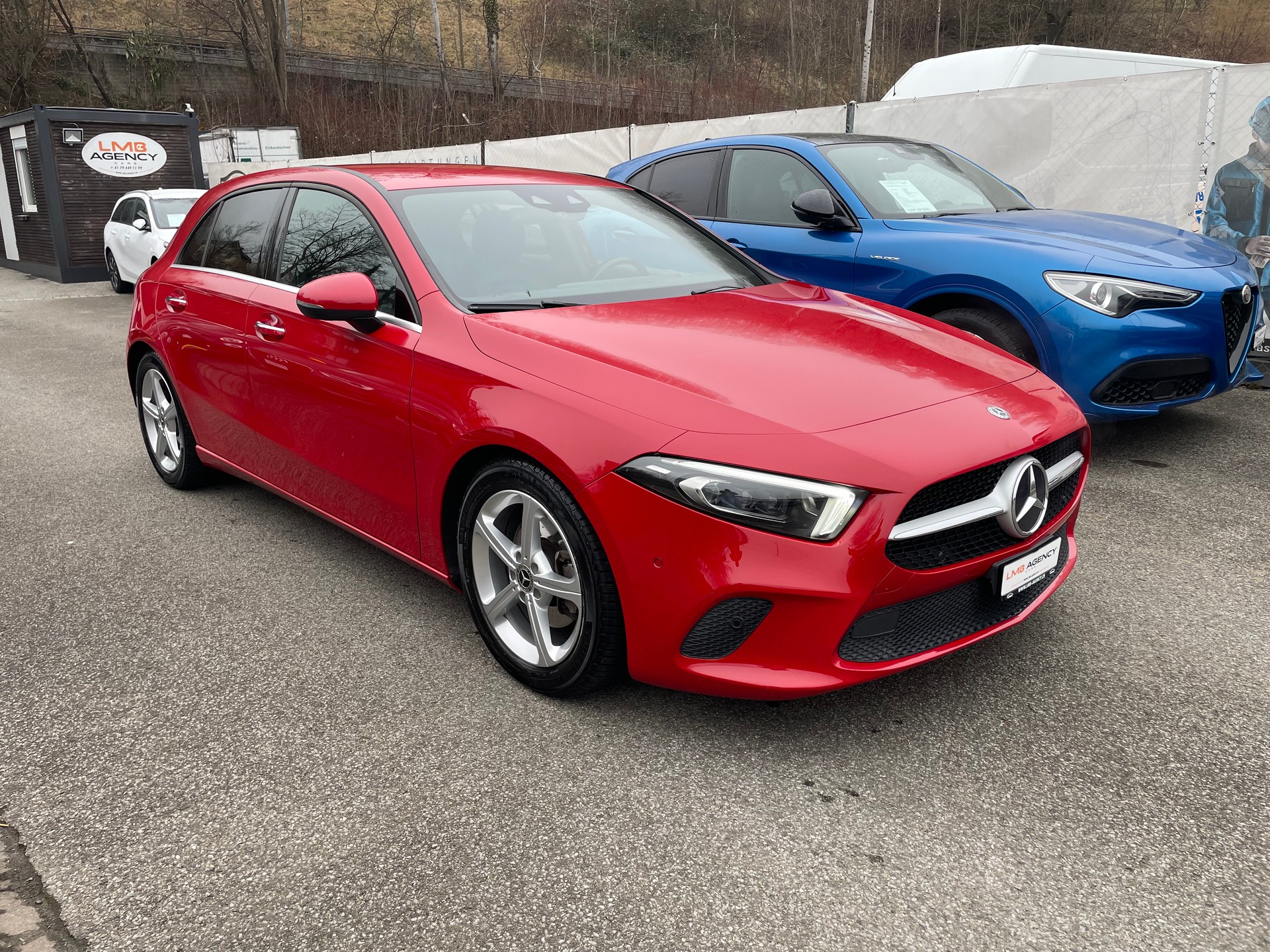 MERCEDES-BENZ A 200 Style 7G-DCT-image-5