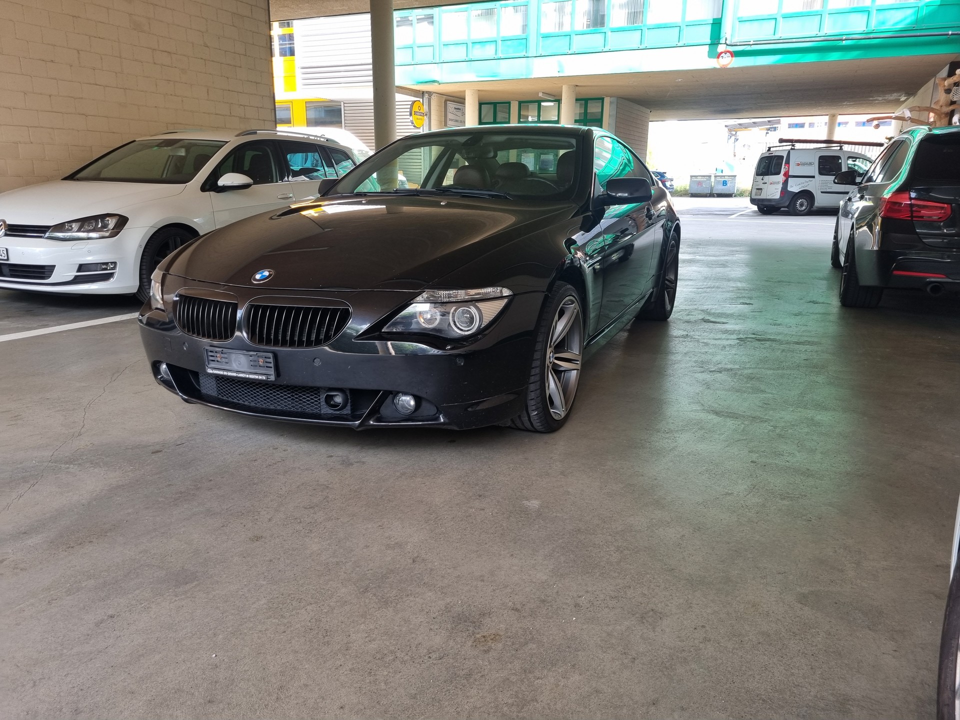 BMW 630i-image-3