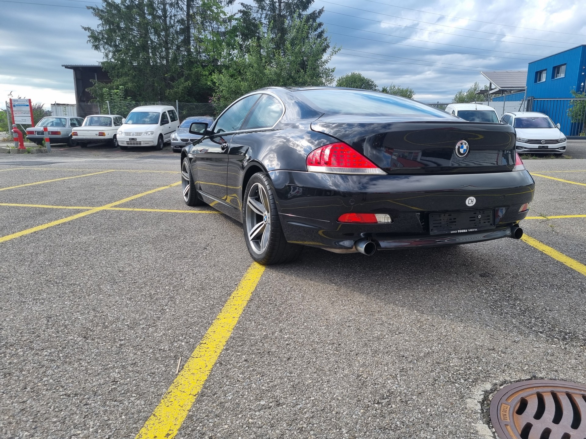 BMW 630i-image-5