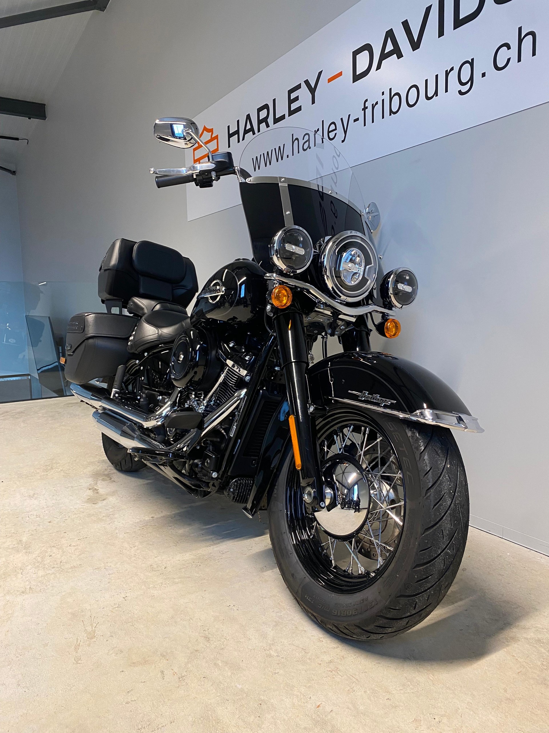 HARLEY-DAVIDSON FLHC Heritage Classic 107 ABS-image-1