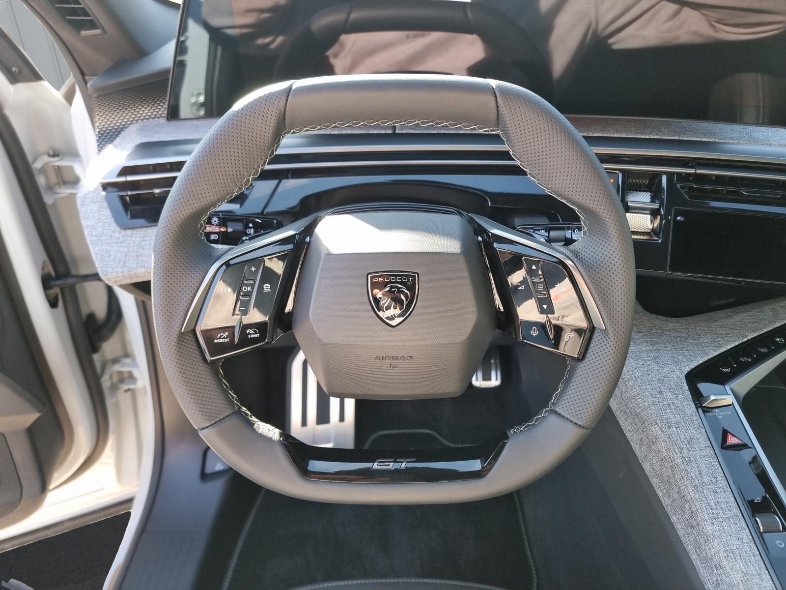 PEUGEOT 5008 1.2 Hybrid GT-image-7
