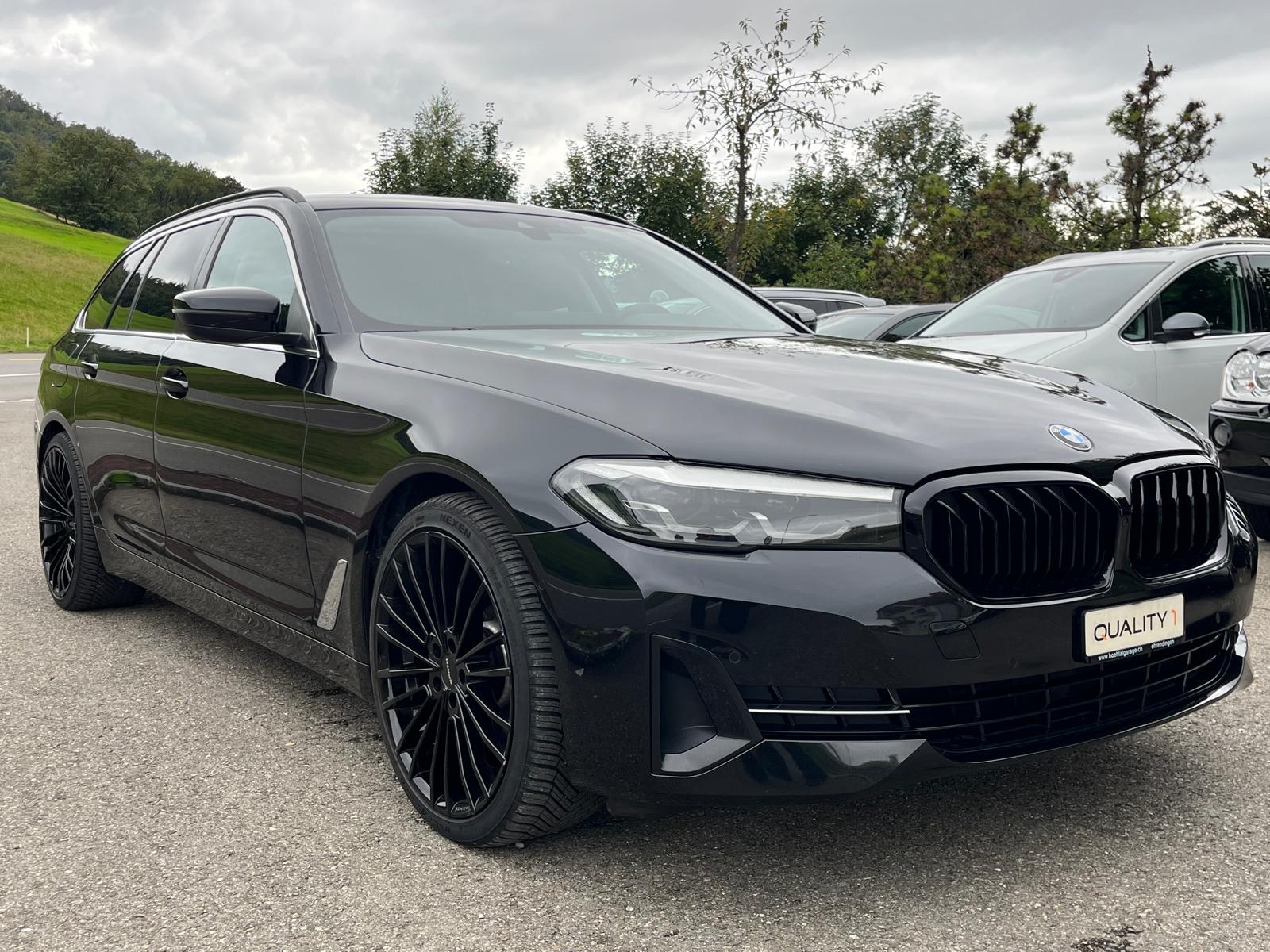 BMW 520d xDrive 48V Touring Steptronic-image-7