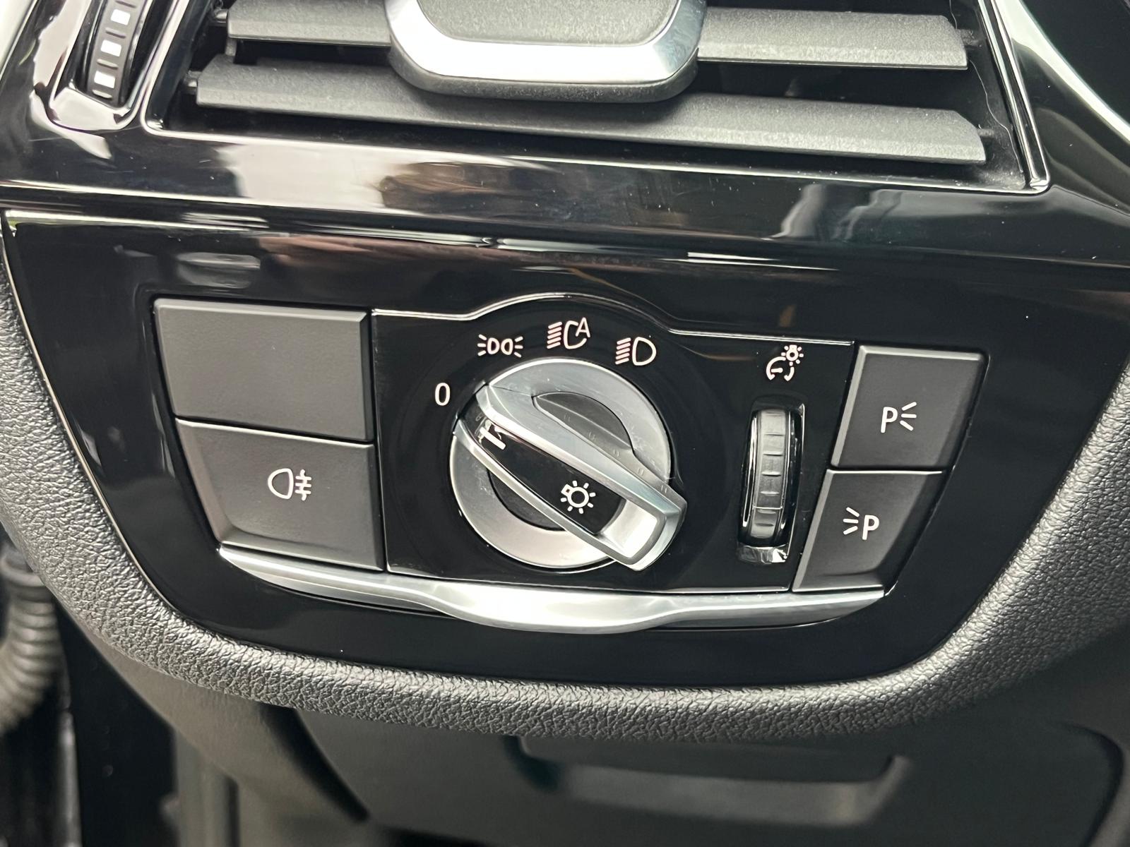 BMW 520d xDrive 48V Touring Steptronic-image-13