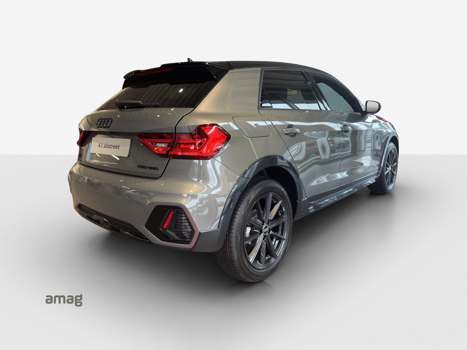 AUDI A1 allstreet 30 TFSI Attraction S-tronic-image-4