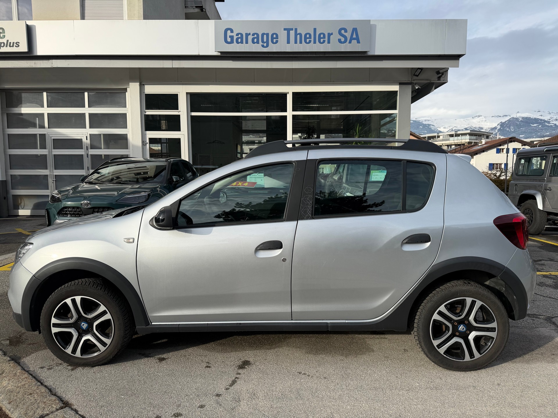 DACIA Sandero TCe 90 Comfort Easy-R-showroom-element-1