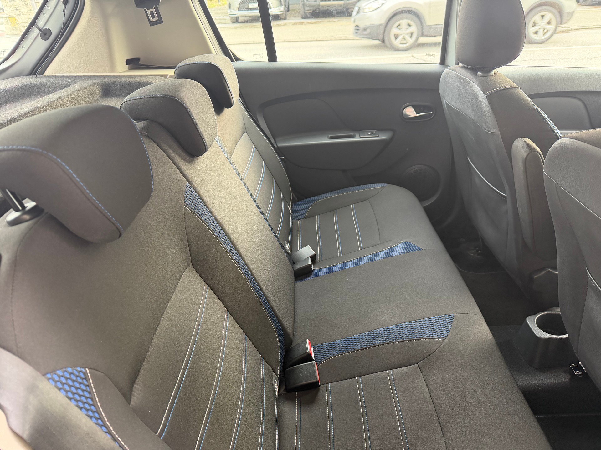 DACIA Sandero TCe 90 Comfort Easy-R-image-13