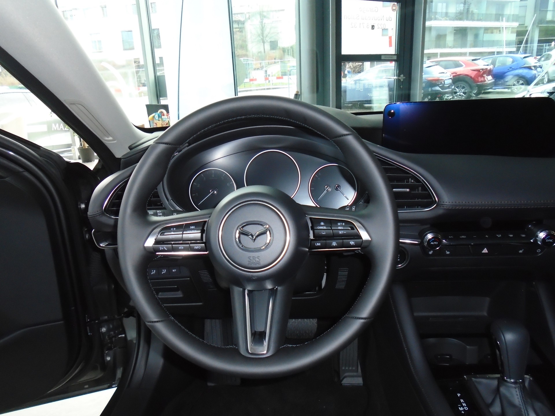 MAZDA 3 Sedan SKYACTIV-X M Hybrid 186 Takumi Automat-image-6