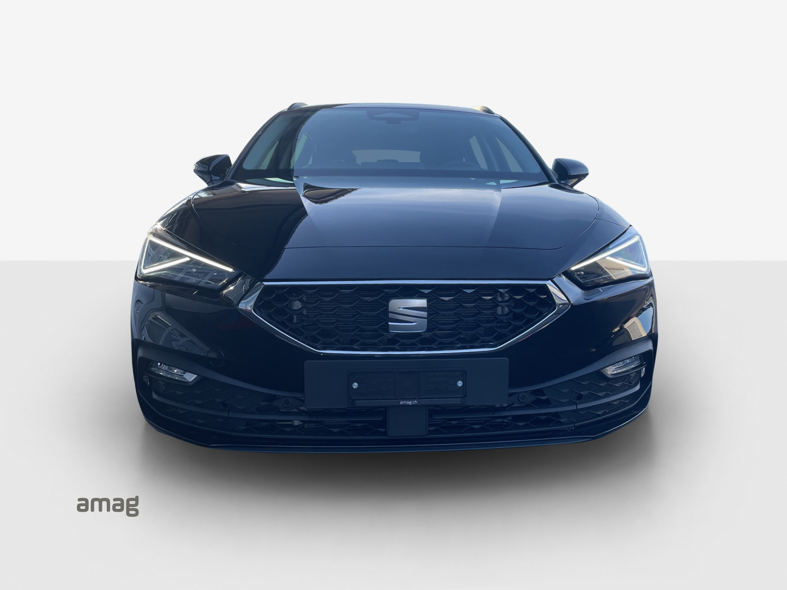 SEAT Leon ST 1.5 eHybrid pHEV DSG Business Edition-image-6