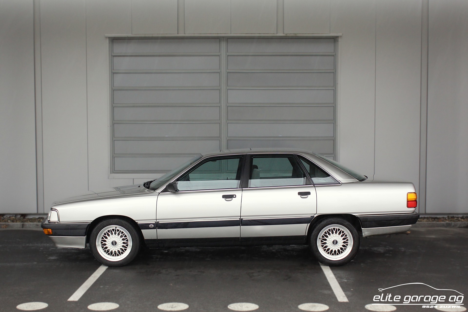 AUDI 200 Turbo-image-1