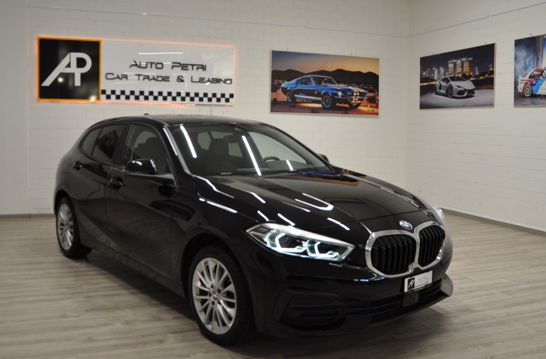BMW 118i Fleet Edition Steptronic-image-6