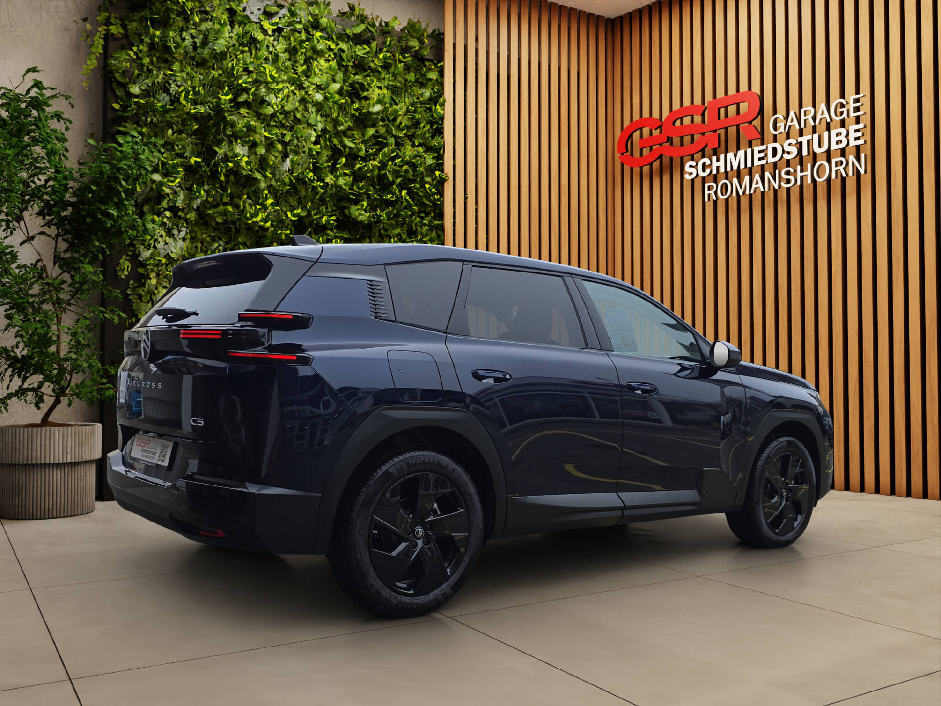 CITROEN C5 Aircross 1.2 Hybrid Plus-image-4