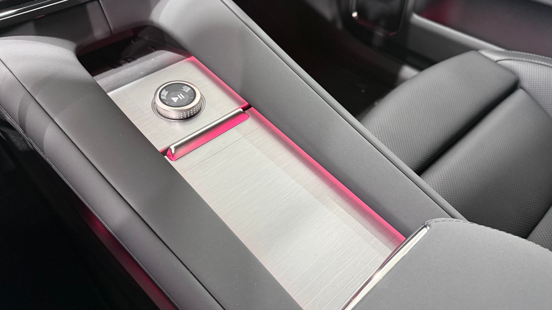 POLESTAR 4 Long Range Dual Motor Perfor-image-13