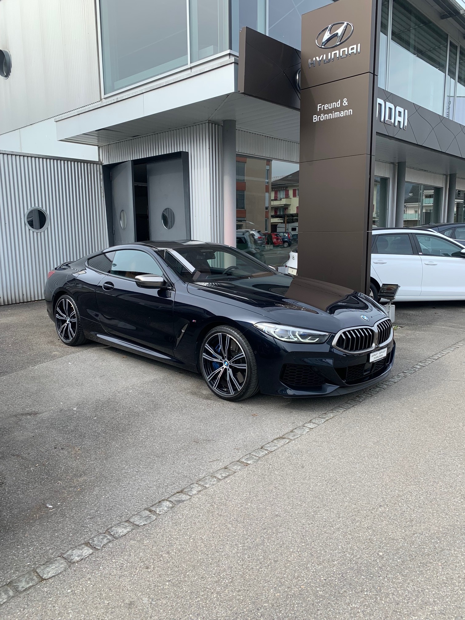 BMW M850i xDrive Steptronic-showroom-element-1