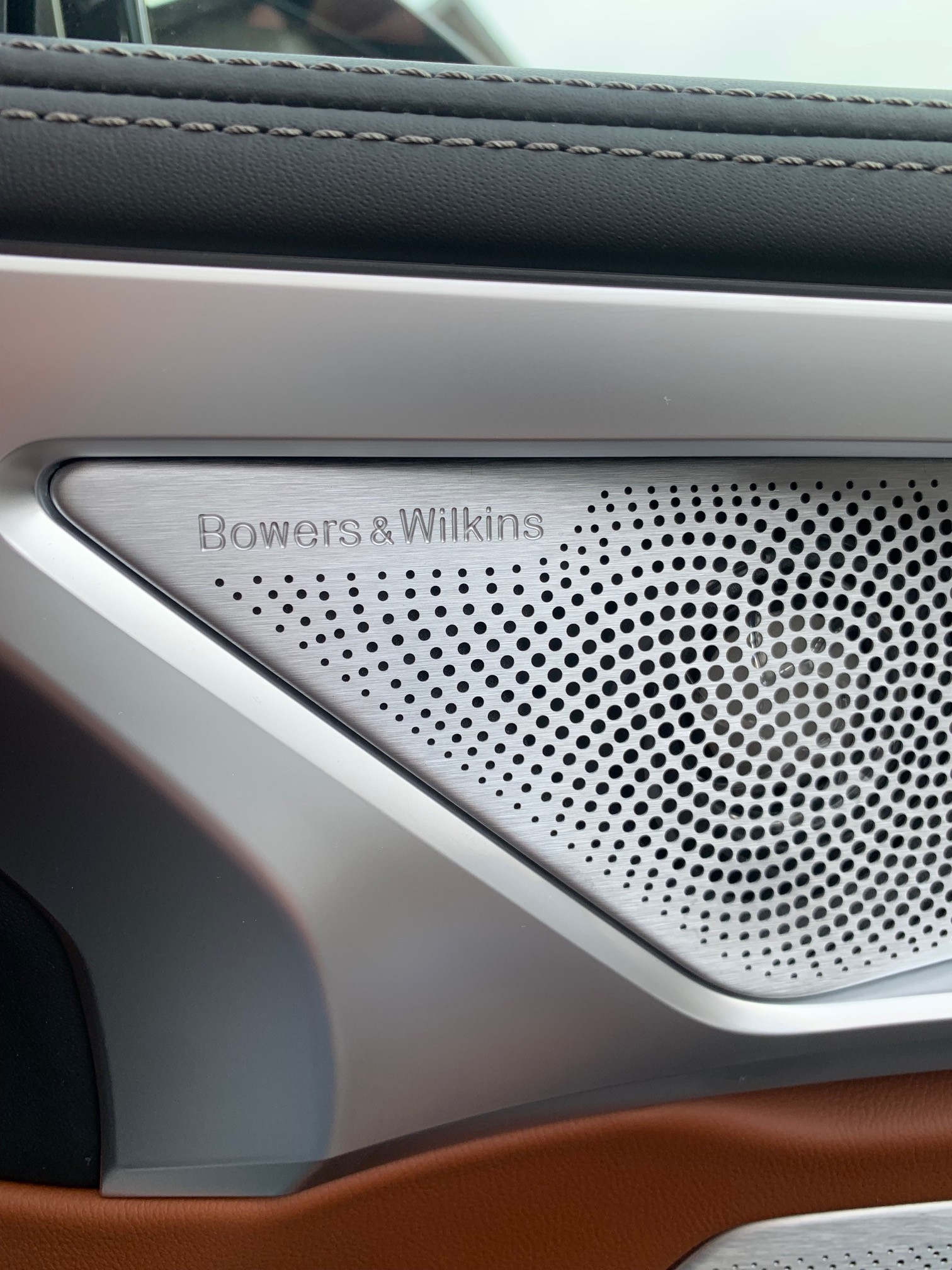 BMW M850i xDrive Steptronic-image-13