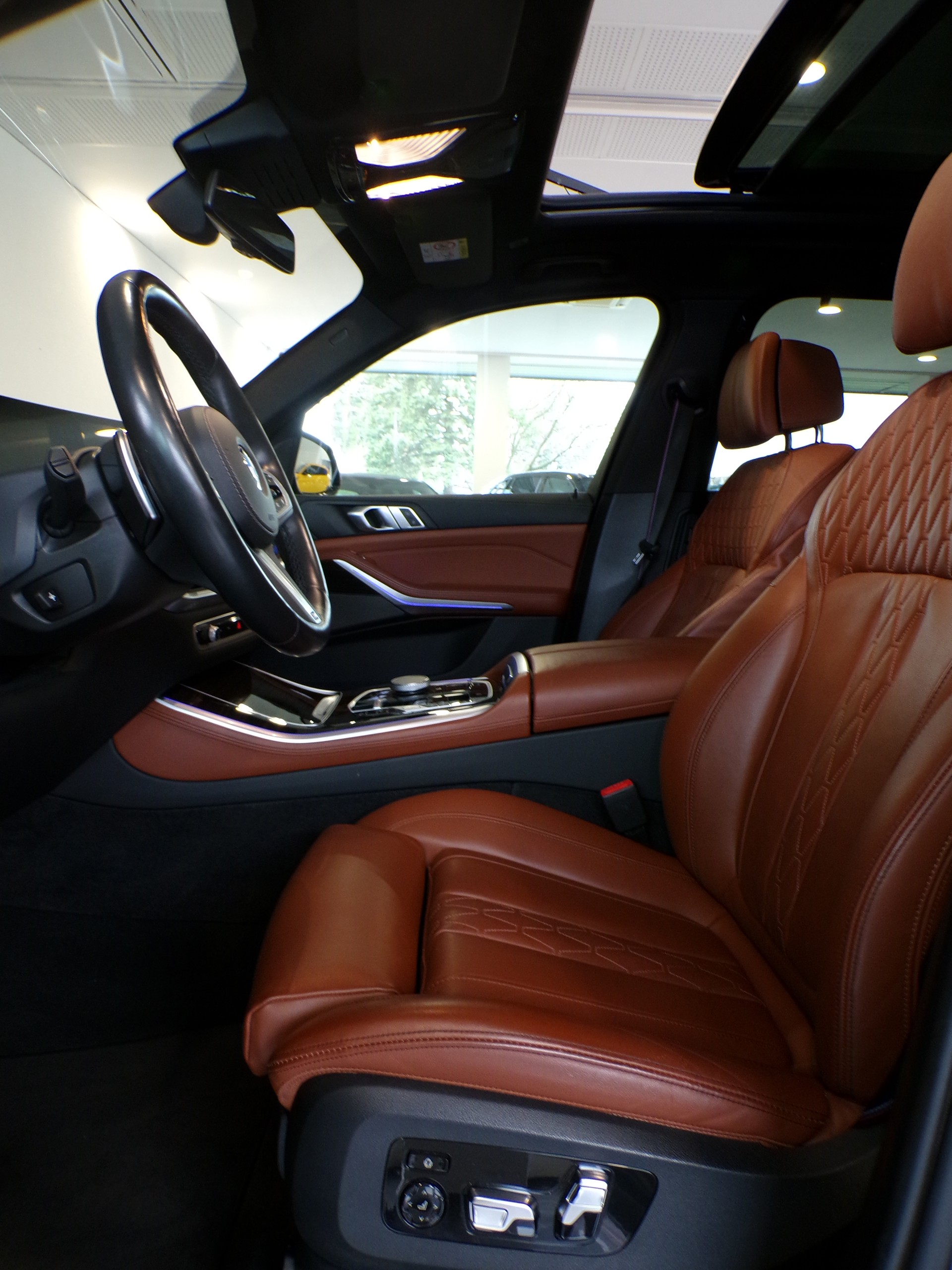 BMW X5 xDrive 48V 30d M Sport Pro Steptronic-image-24