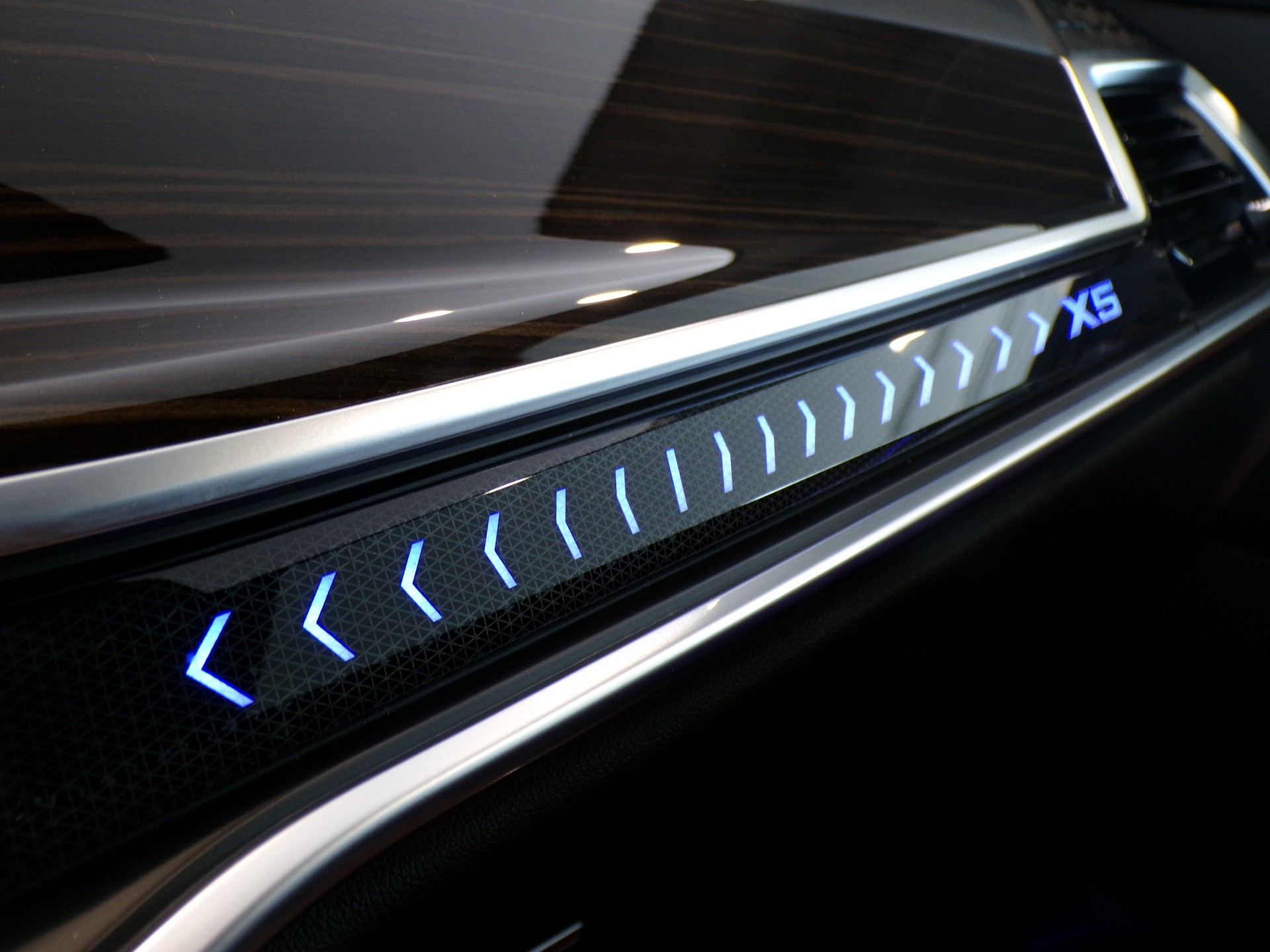 BMW X5 xDrive 48V 30d M Sport Pro Steptronic-image-25