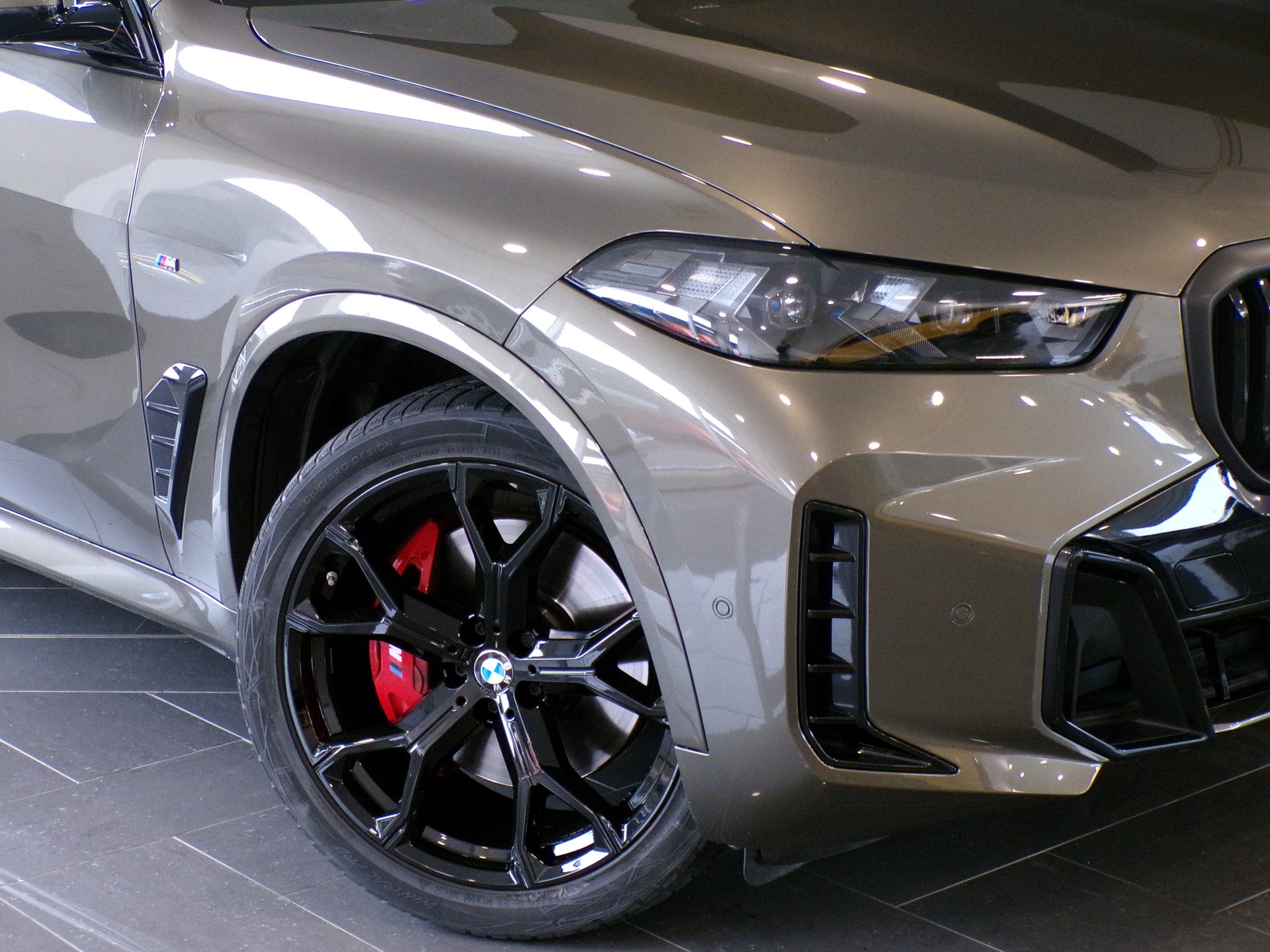 BMW X5 xDrive 48V 30d M Sport Pro Steptronic-showroom-element-3