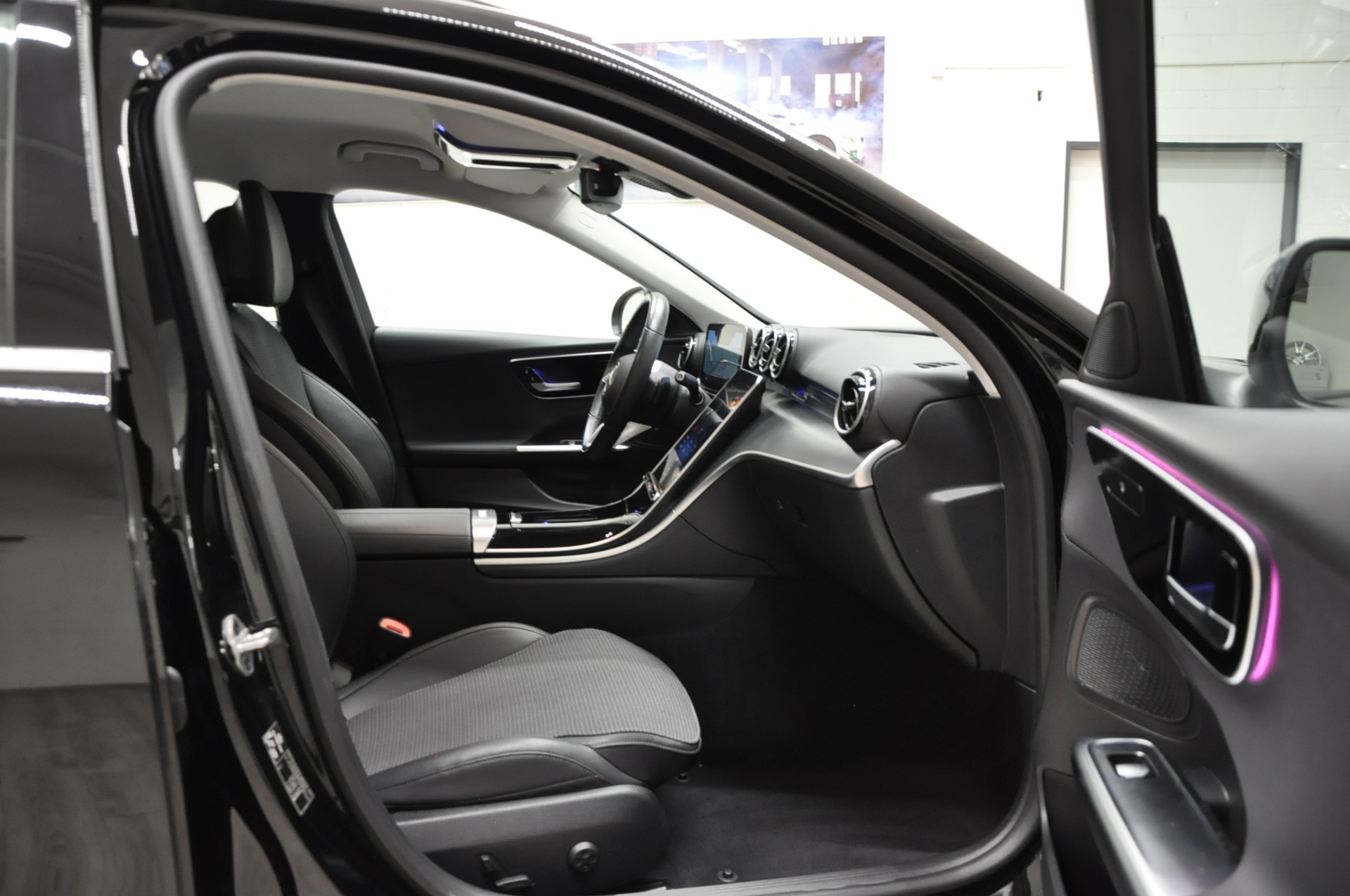 MERCEDES-BENZ C 220 d T 4Matic Swiss Star-image-13