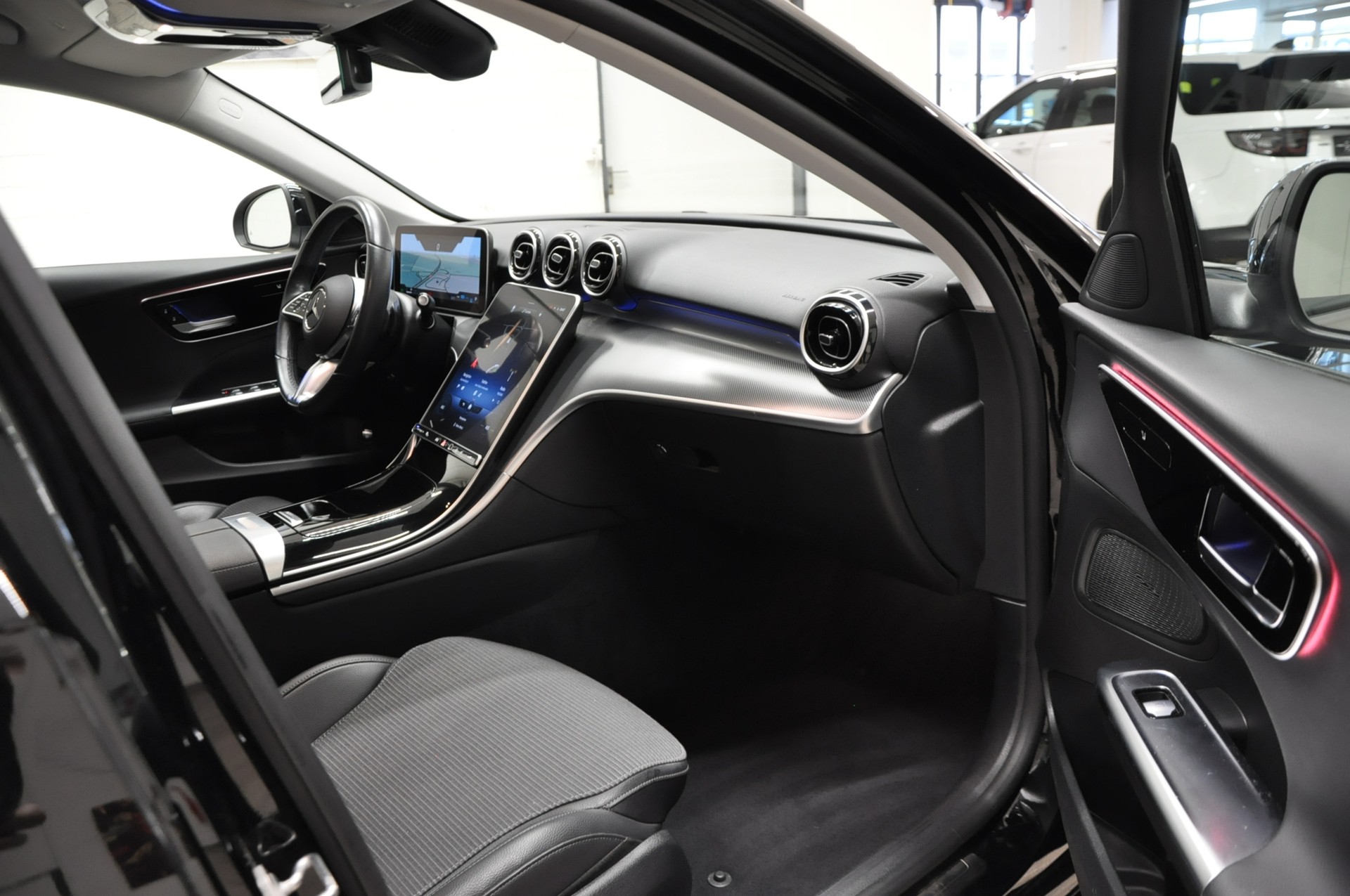 MERCEDES-BENZ C 220 d T 4Matic Swiss Star-image-12