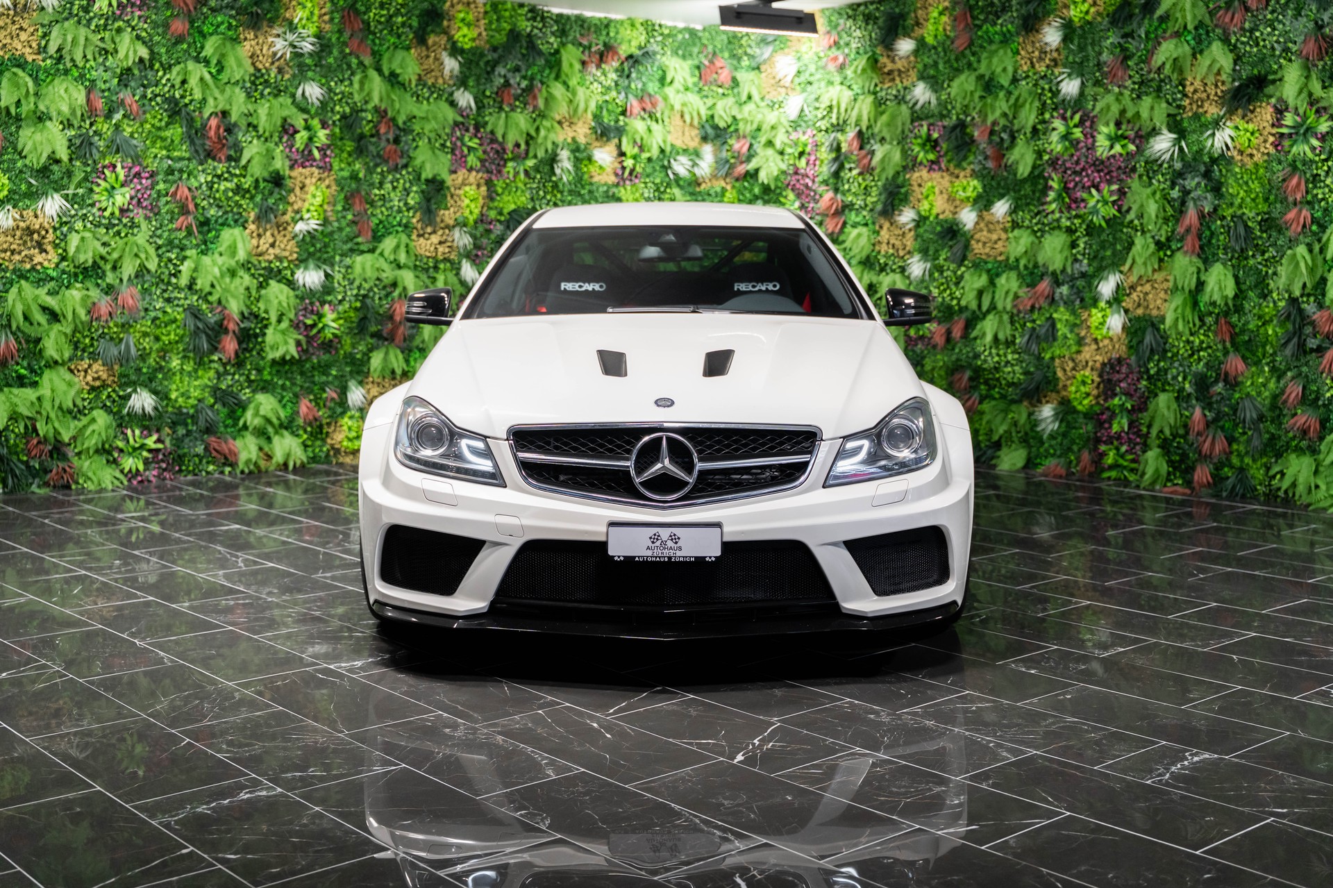 MERCEDES-BENZ C 63 Coupé AMG Black Series Speedshift MCT 517 PS-image-4