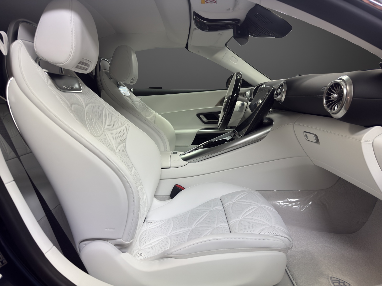 MERCEDES-BENZ Maybach SL 680 Monogram Series-image-11