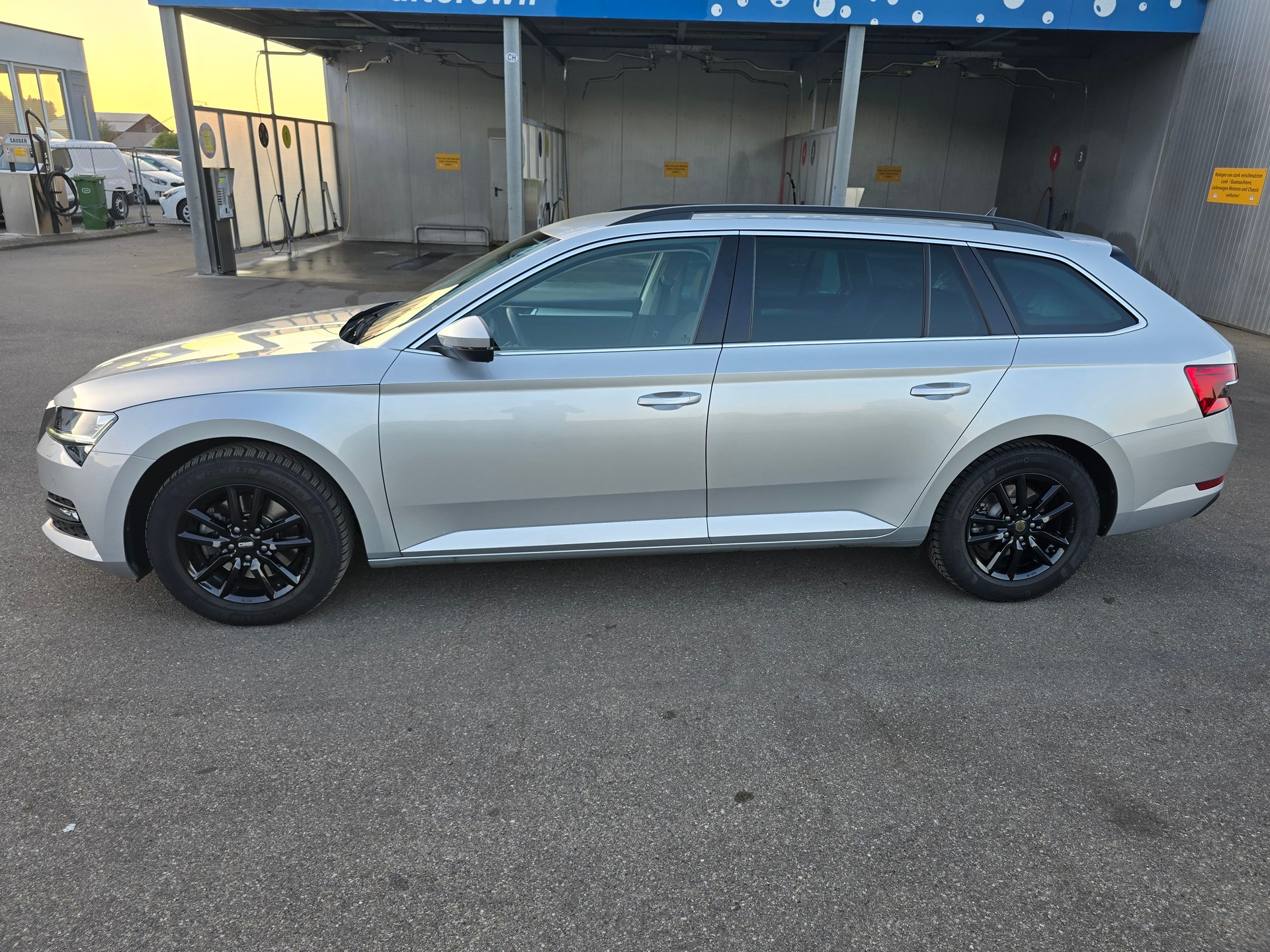 SKODA Superb Combi 2.0 TDi Ambition DSG*Frsch ab MFK"Frisch ab Service*-image-1