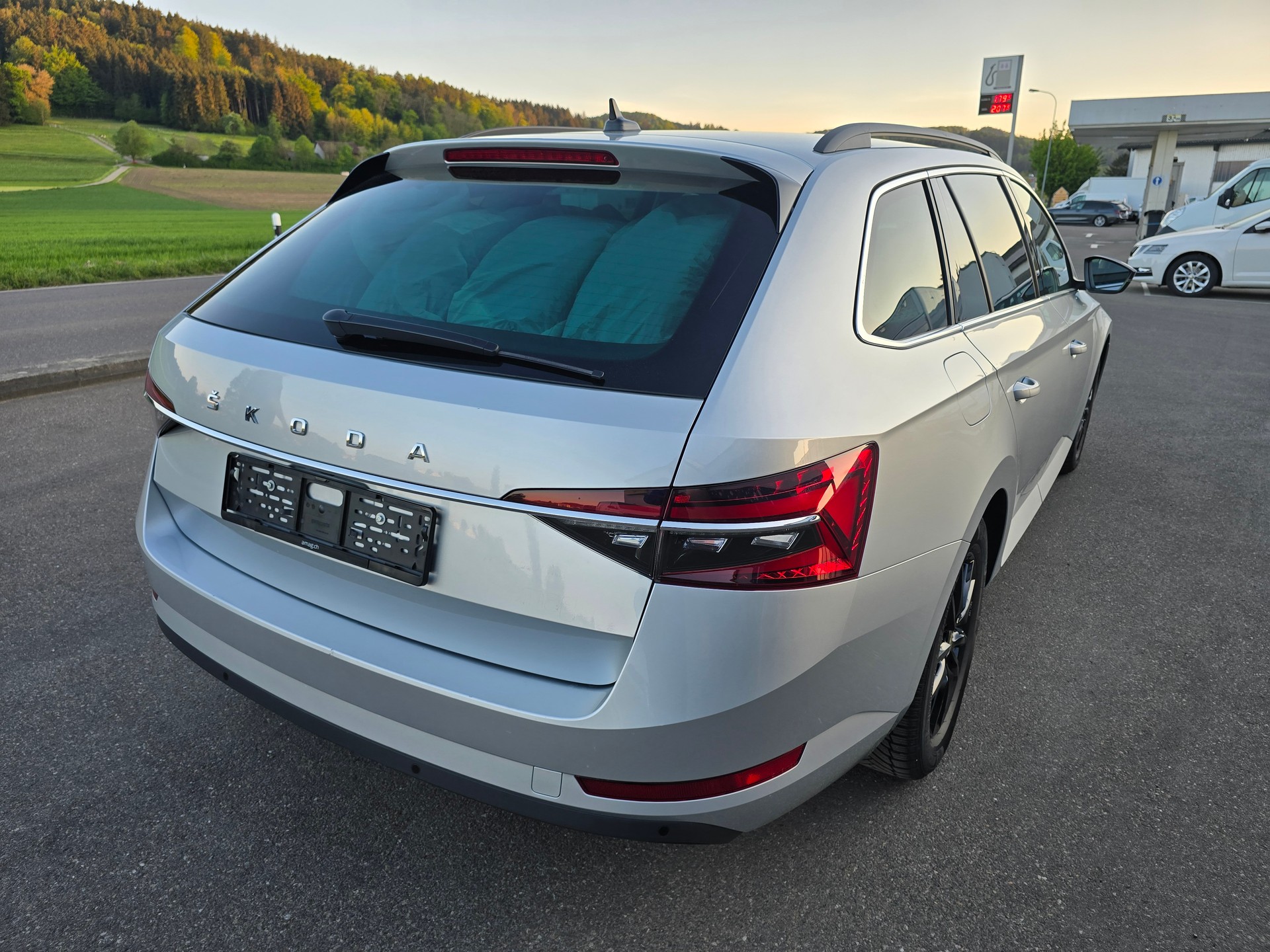 SKODA Superb Combi 2.0 TDi Ambition DSG*Frsch ab MFK"Frisch ab Service*-image-3