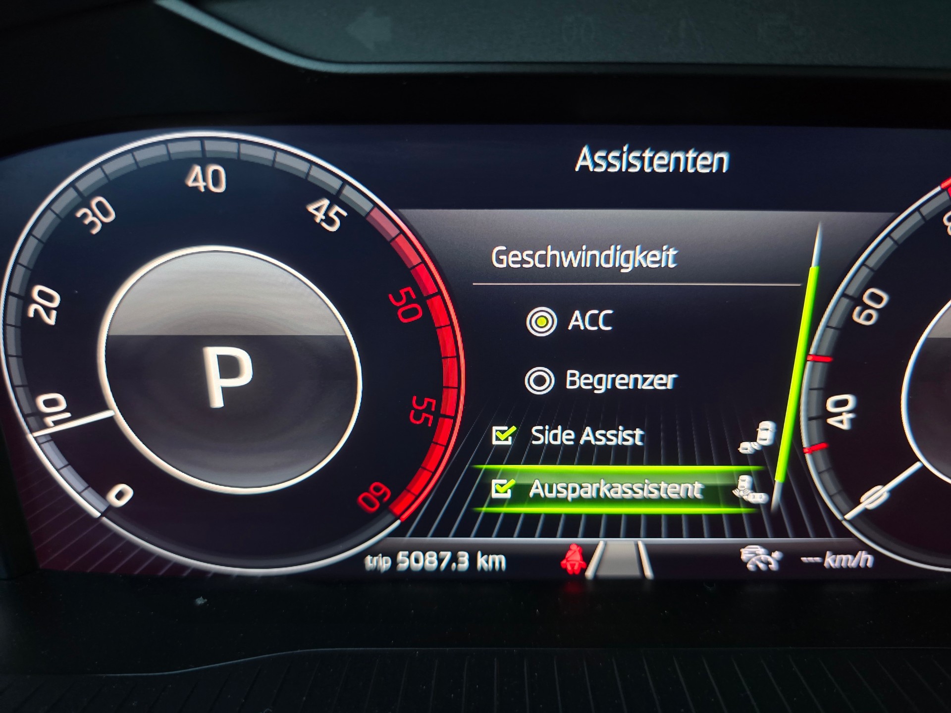 SKODA Superb Combi 2.0 TDi Ambition DSG*Frsch ab MFK"Frisch ab Service*-image-15