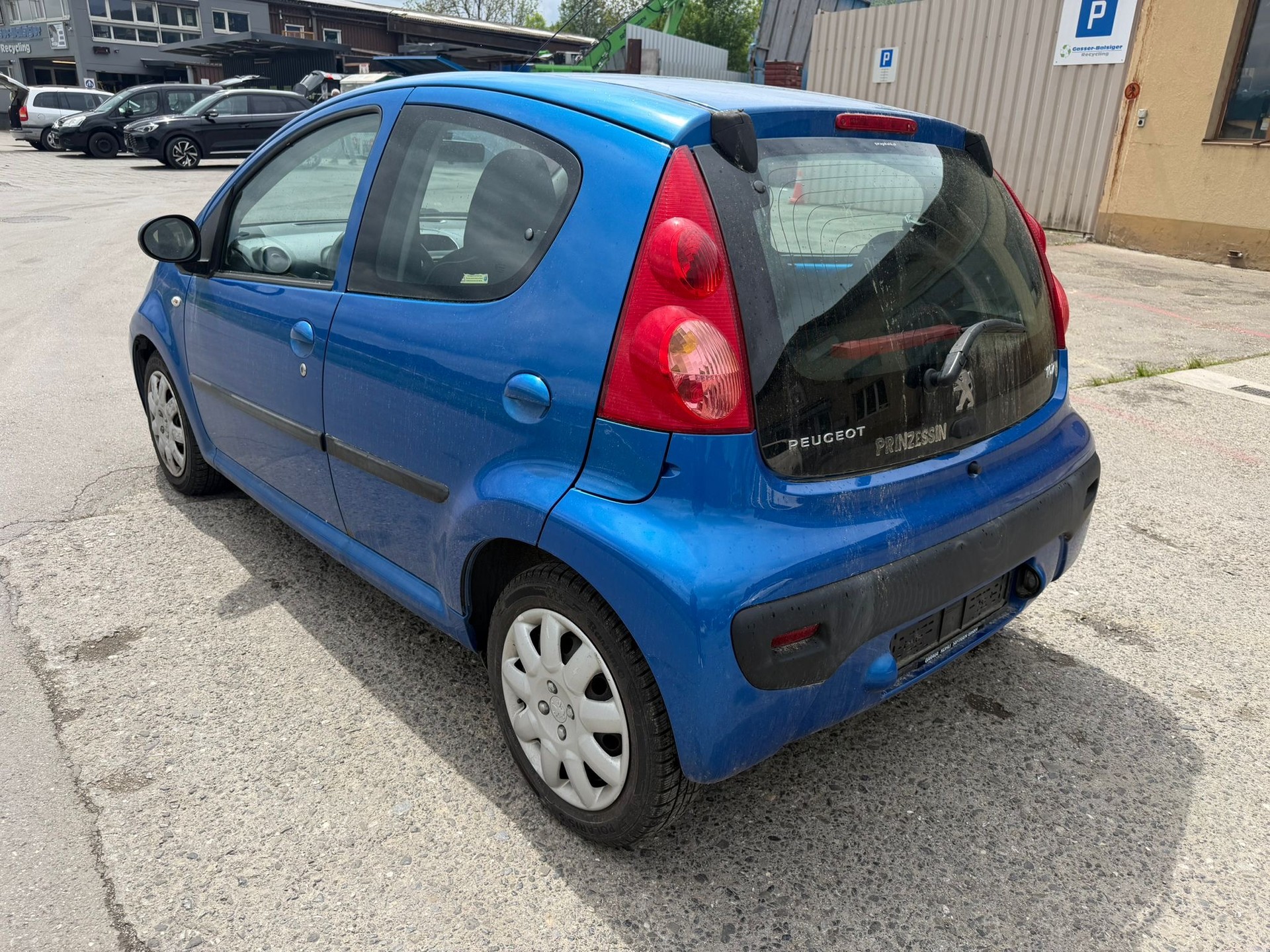 PEUGEOT 107 1.0 Trendy-image-5