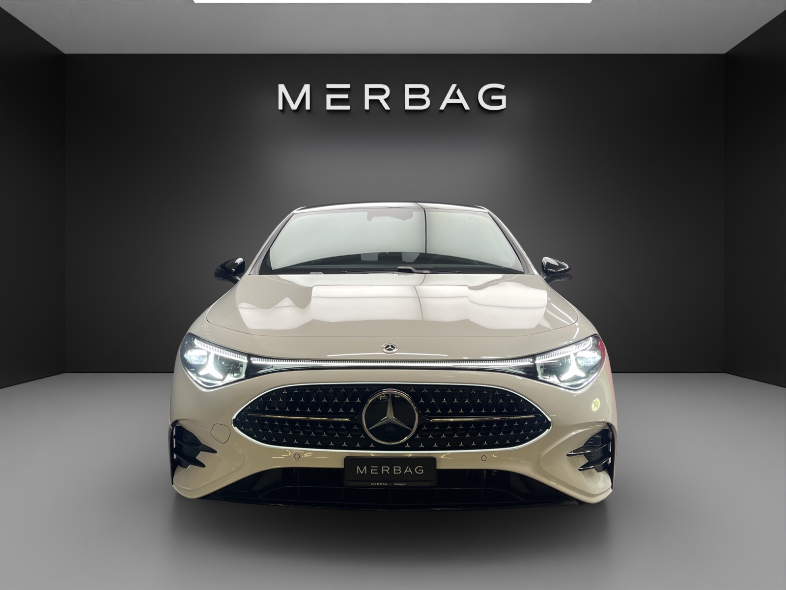 MERCEDES-BENZ CLA 200-image-1
