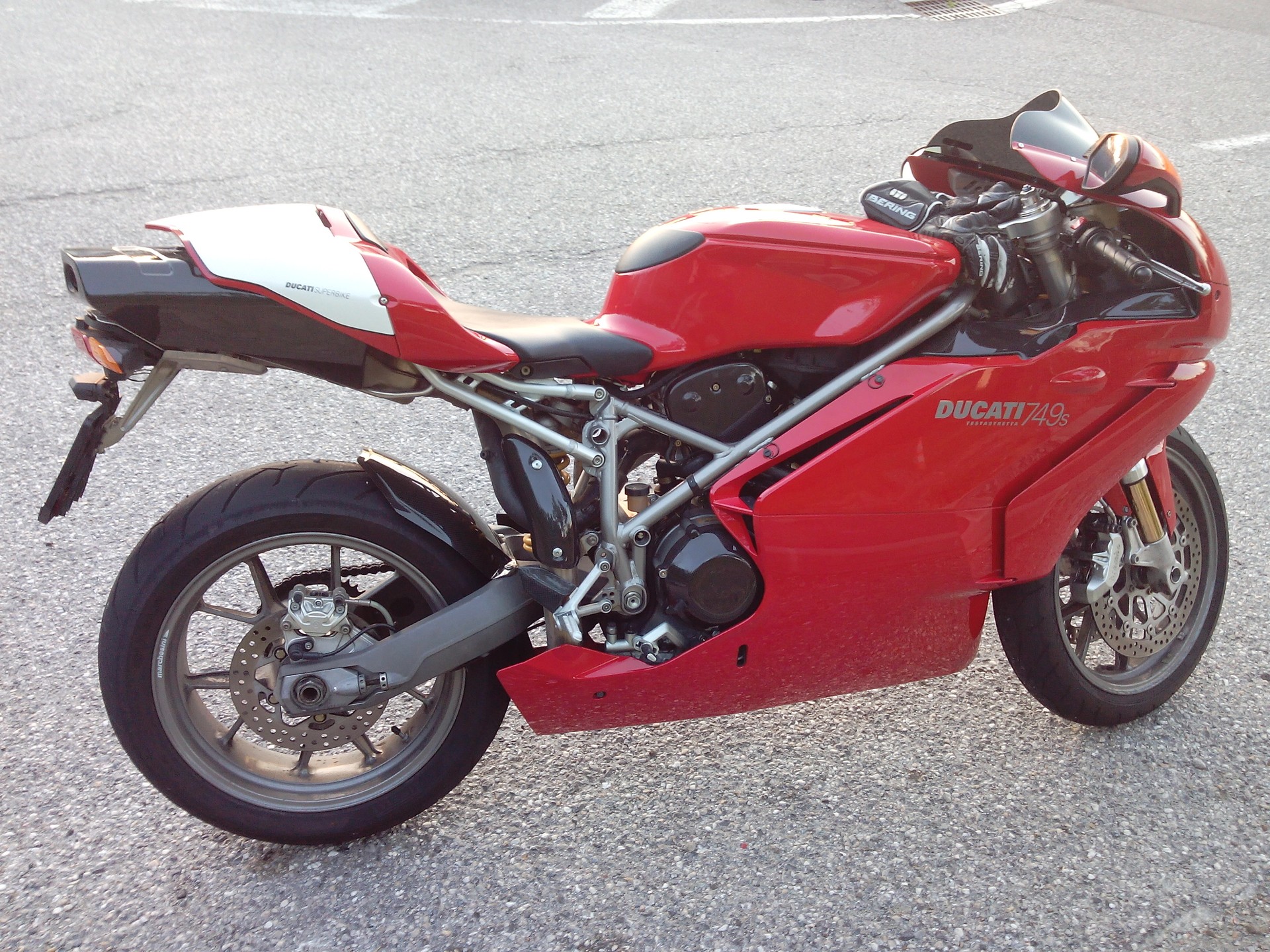 DUCATI 749 S Mono-image-2