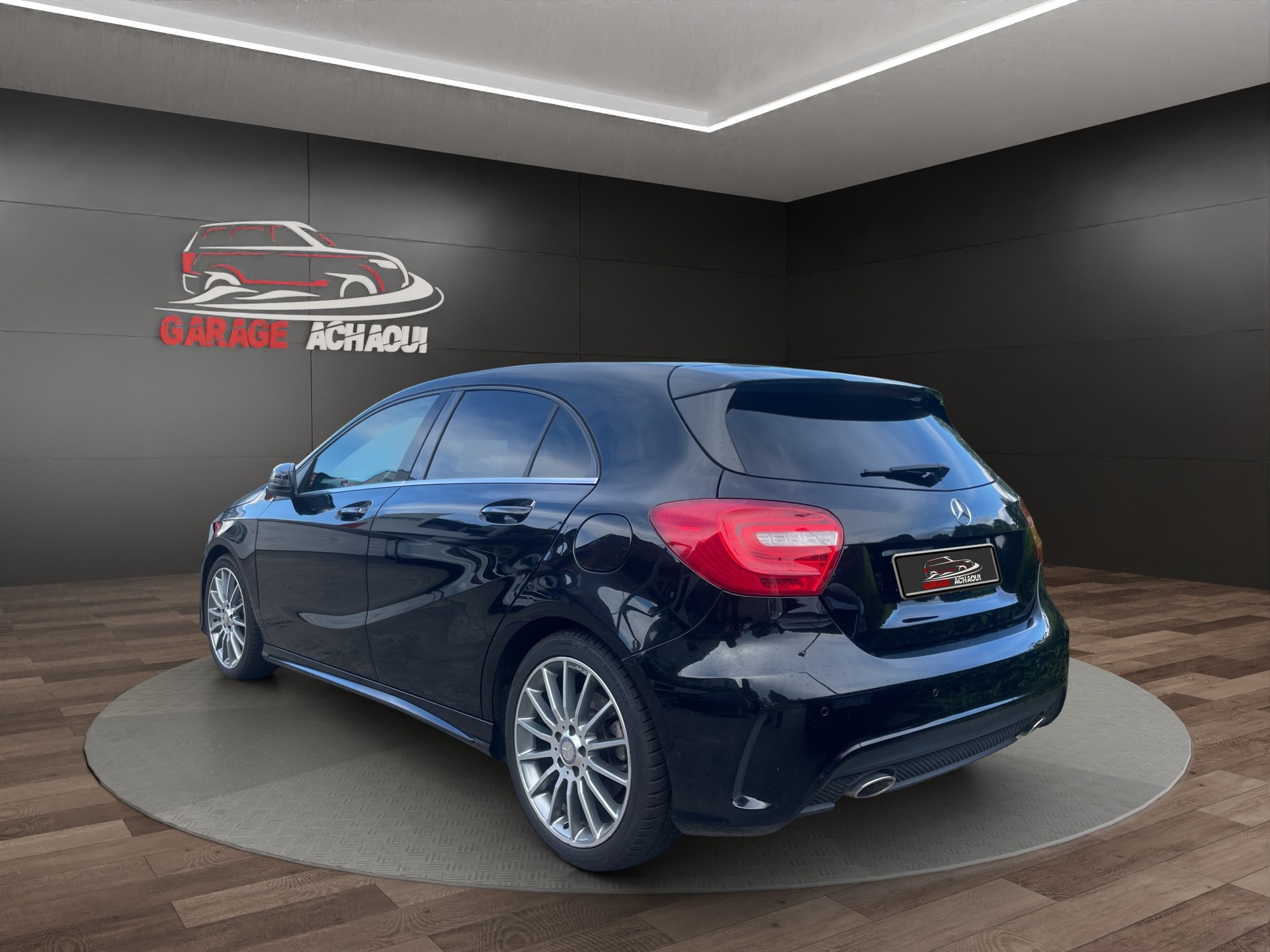 MERCEDES-BENZ A 220 CDI AMG Line 7G-DCT-image-3