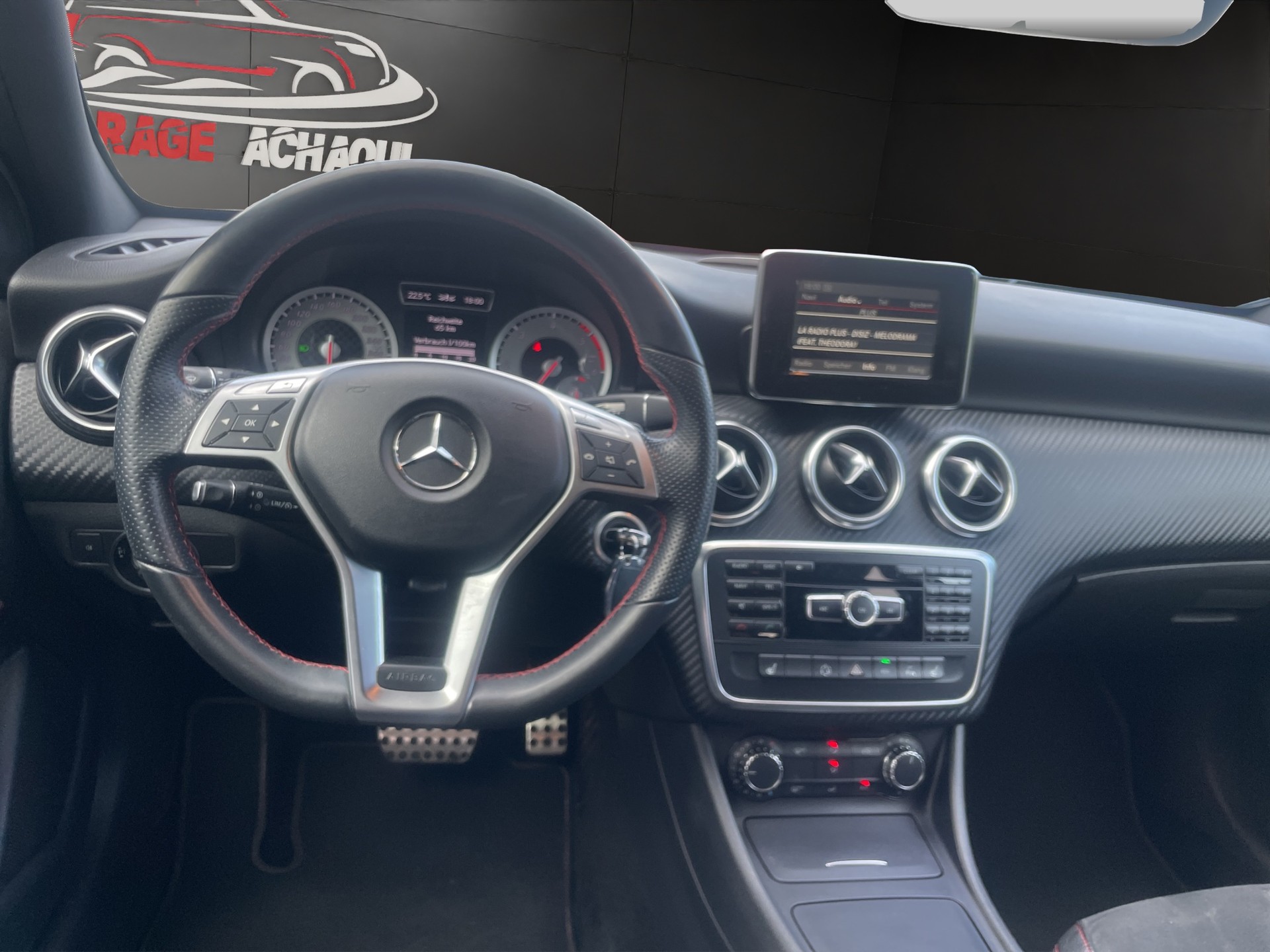 MERCEDES-BENZ A 220 CDI AMG Line 7G-DCT-image-9