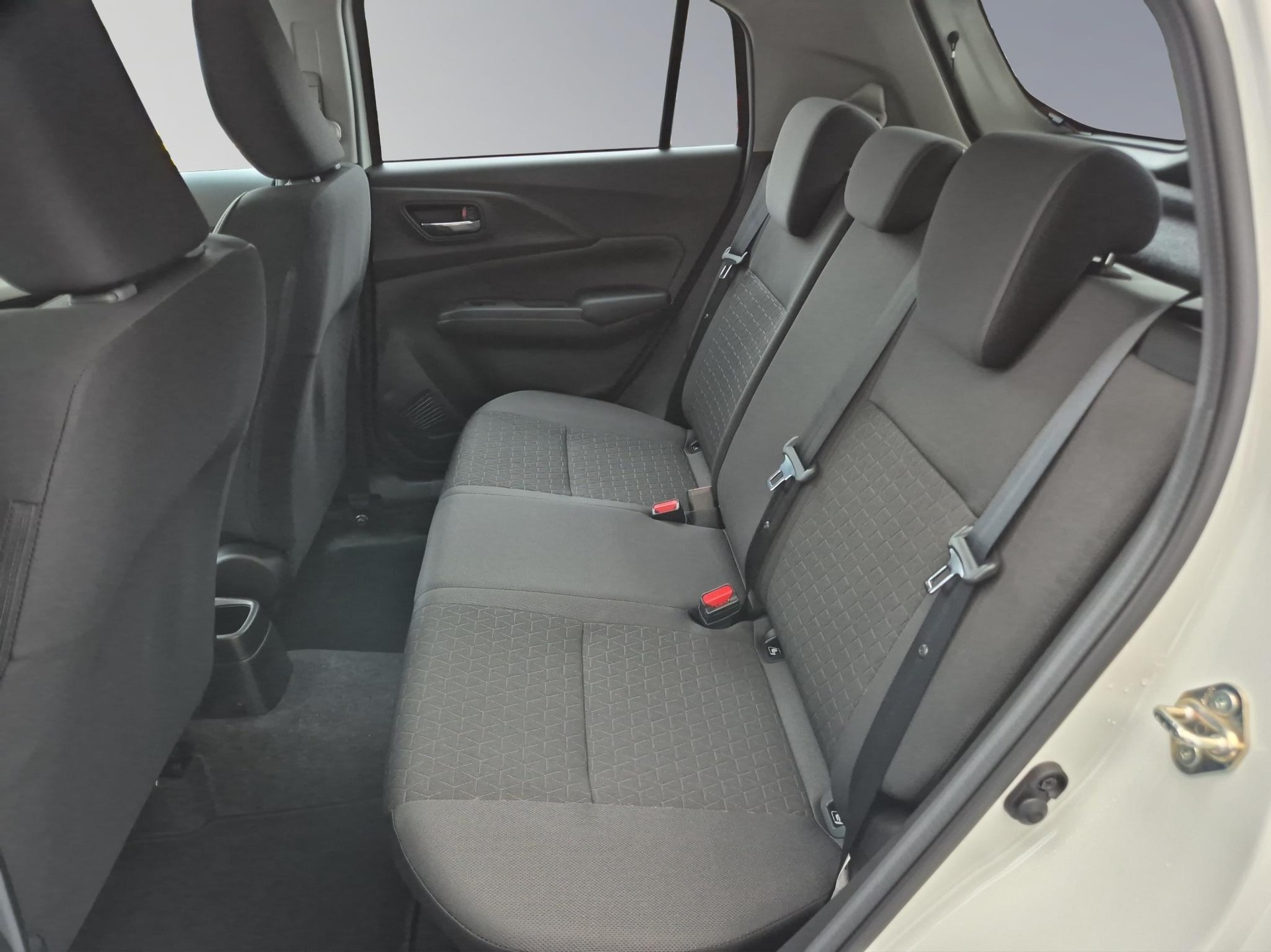 SUZUKI Swift 1.2 Compact Top Hybrid-image-16