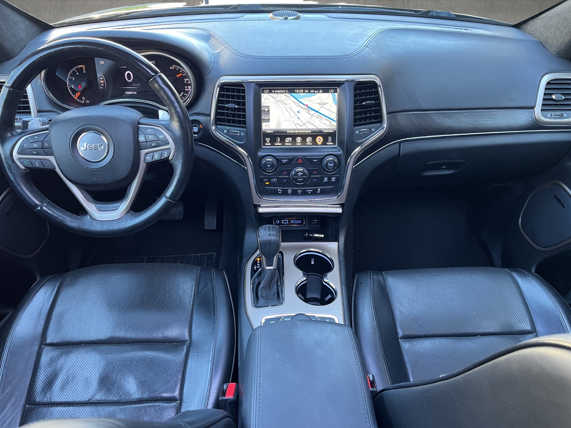 JEEP Grand Cherokee 3.0 CRD Summit Automatic-image-8