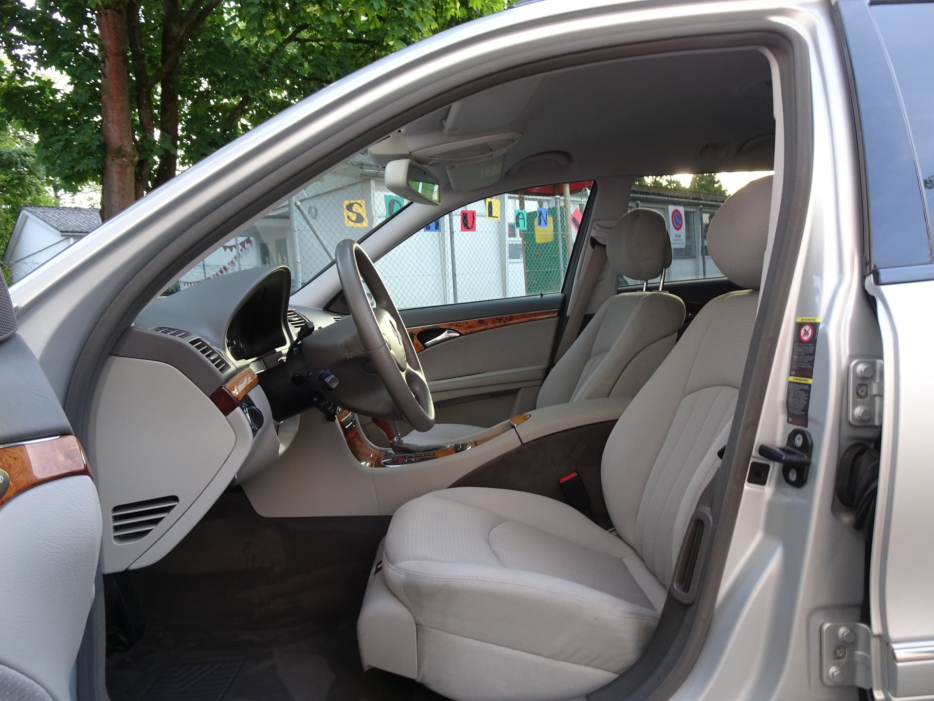 MERCEDES-BENZ E 320 CDI Elégance 4Matic Automatic-image-6
